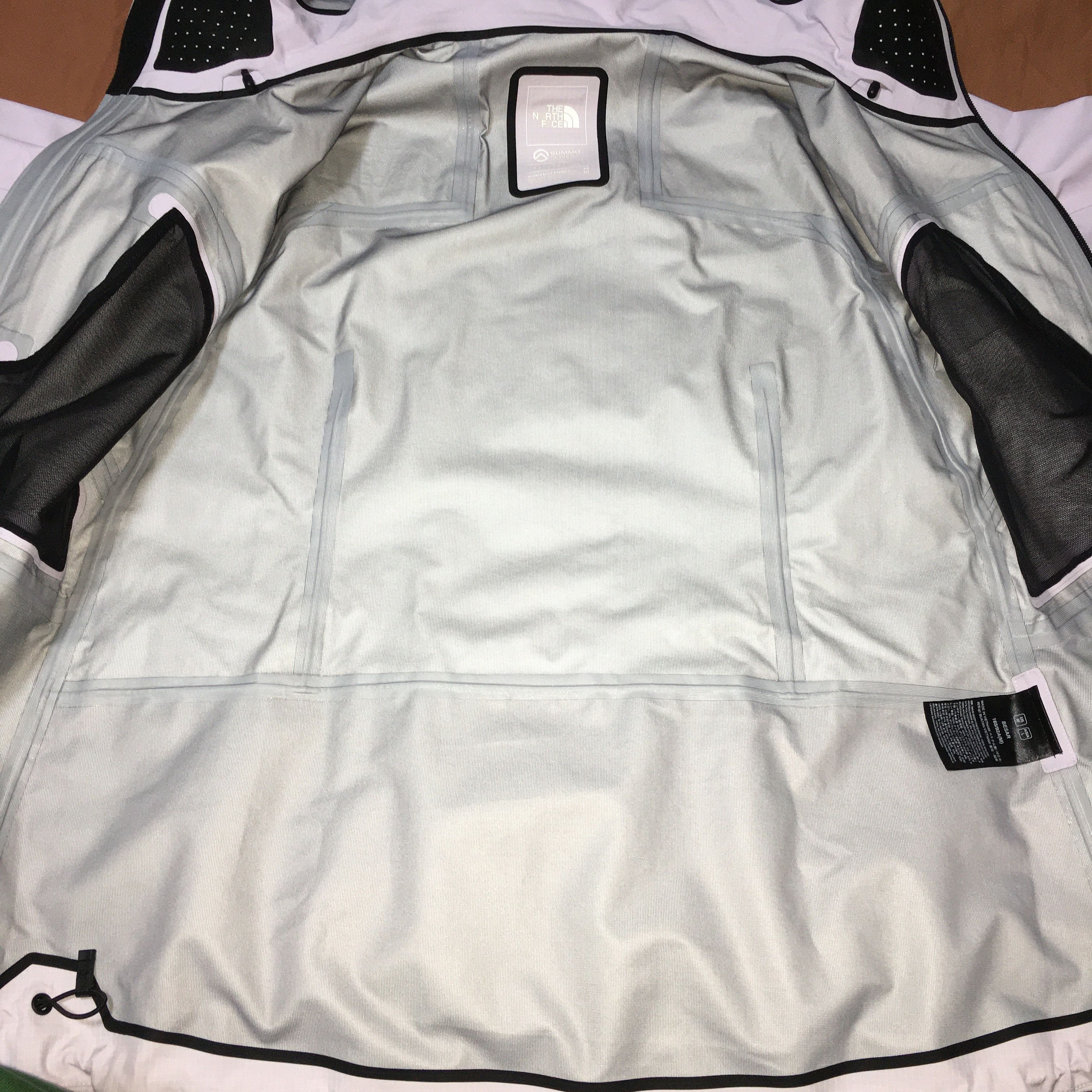 The North Face Wmn's SAMPLE Summit Series Futurelight Shell Jacket Size M / US 6-8 / IT 42-44 - 19 Thumbnail