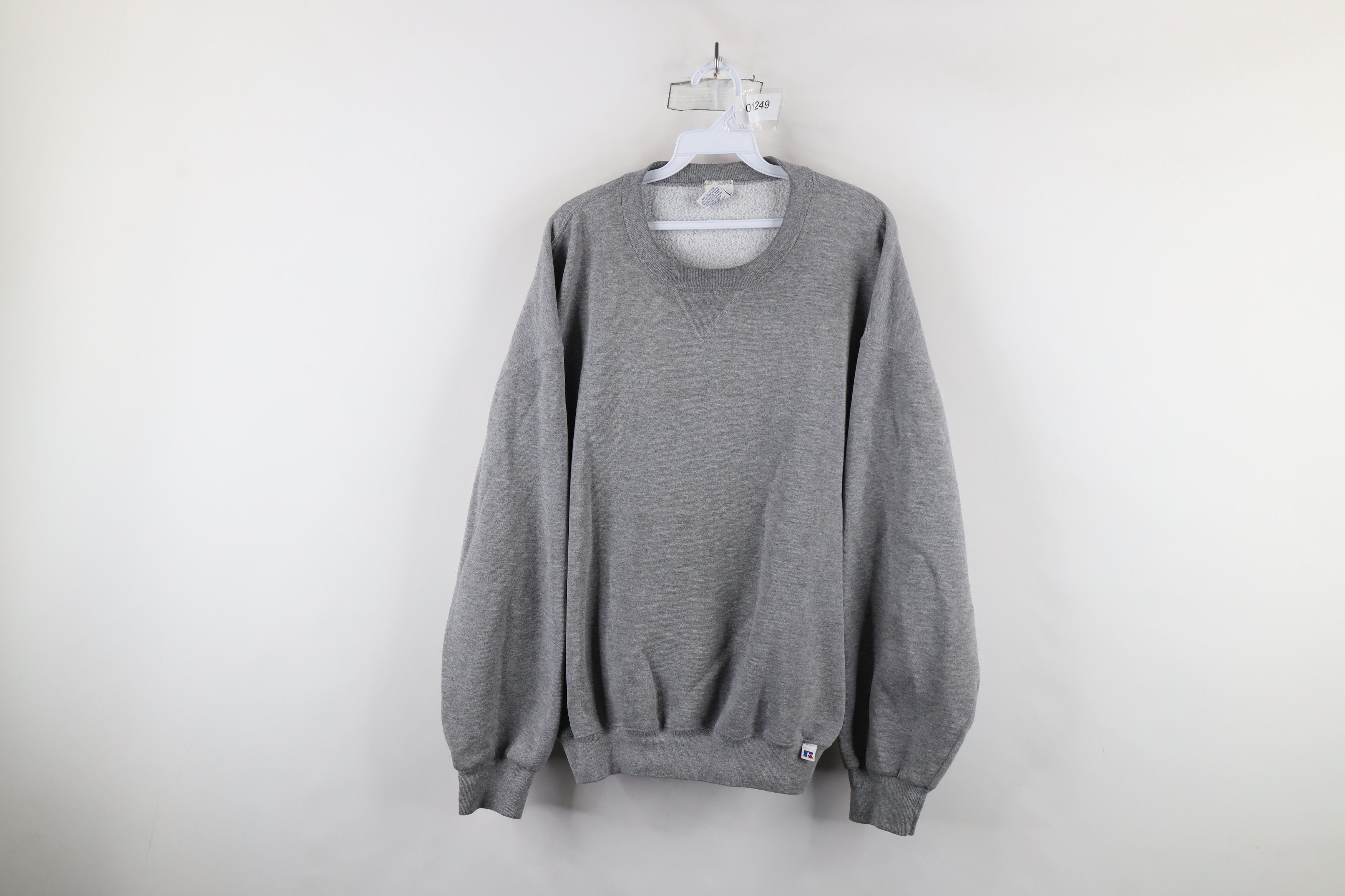 Russell Athletic × Vintage Vintage 90s Russell Athletic Crewneck Sweatshirt Gray Size US XL / EU 56 / 4 - 1 Thumbnail