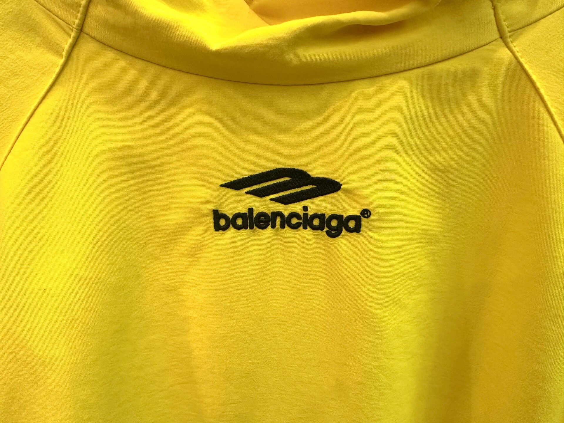 Balenciaga balenciaga yellow high-neck long sleeve jacket Size US M / EU 48-50 / 2 - 2 Thumbnail