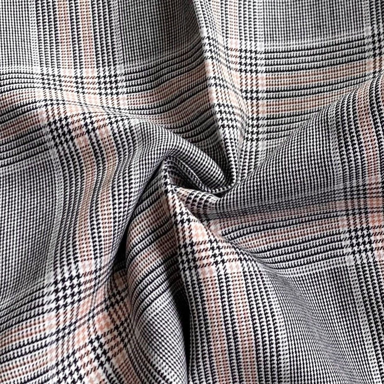 Givenchy Givenchy tartan tailored trouses regular straight fit pants Size US 36 / EU 52 - 5 Thumbnail