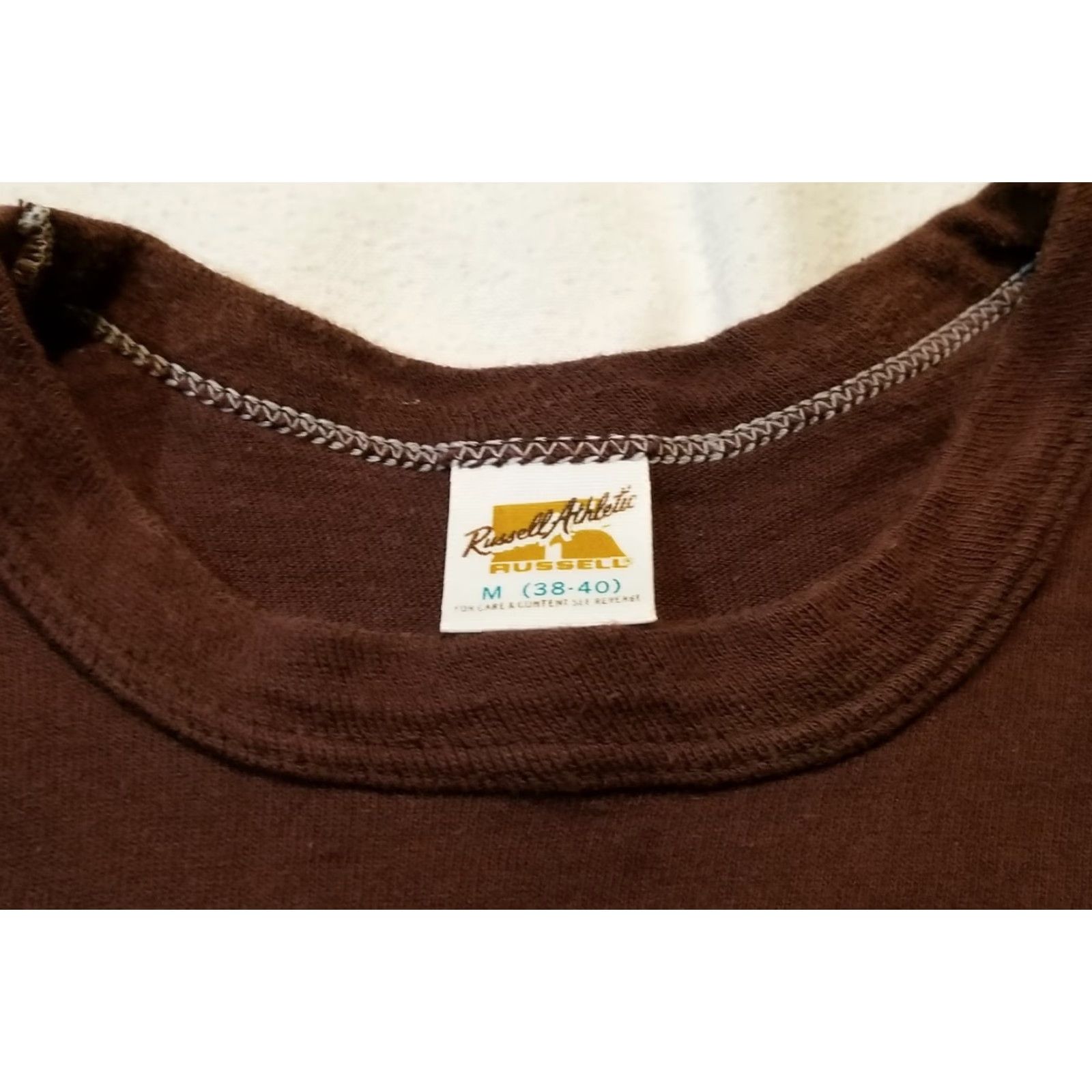 Vintage VINTAGE Beatles Capital Records Love Songs Lennon Rock Hippe 60s Paul T Shirt Womens Medium Brown Graphic Tee Size M / US 6-8 / IT 42-44 - 5 Thumbnail