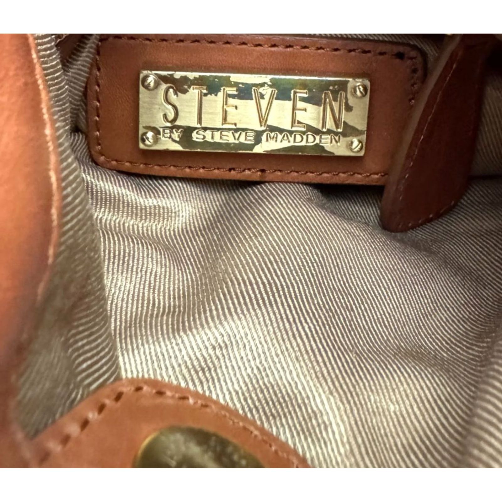 Steve Madden Steve Madden Crossbody Bag Small Cognac Gold Hardware Lock Strap Purse Shoulder Tote Steven Size ONE SIZE - 4 Thumbnail