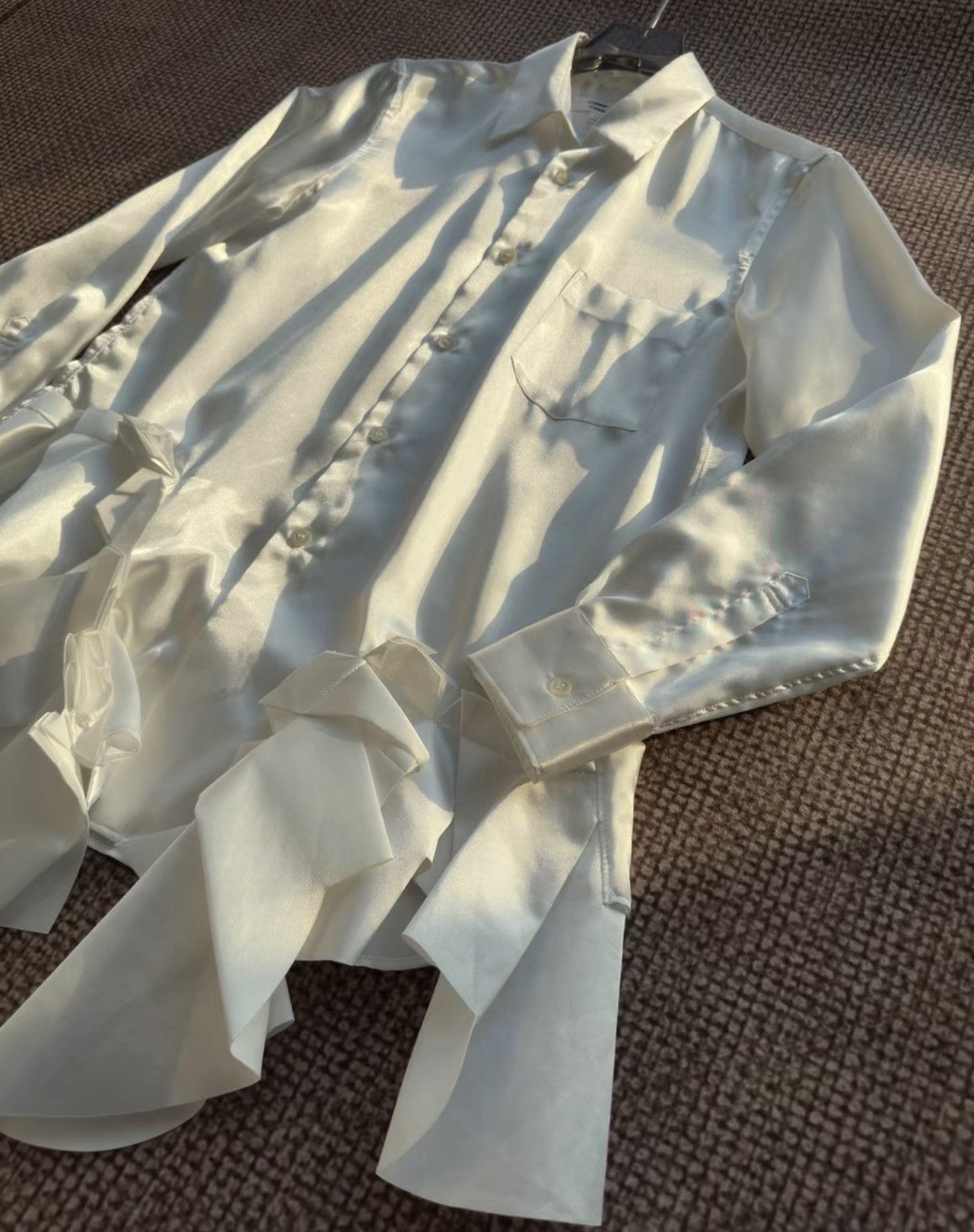 Comme des Garcons Comme des Garçons White Satin Irregular Cut Bow Shirt K23 Size XS / US 0-2 / IT 36-38 - 5 Thumbnail