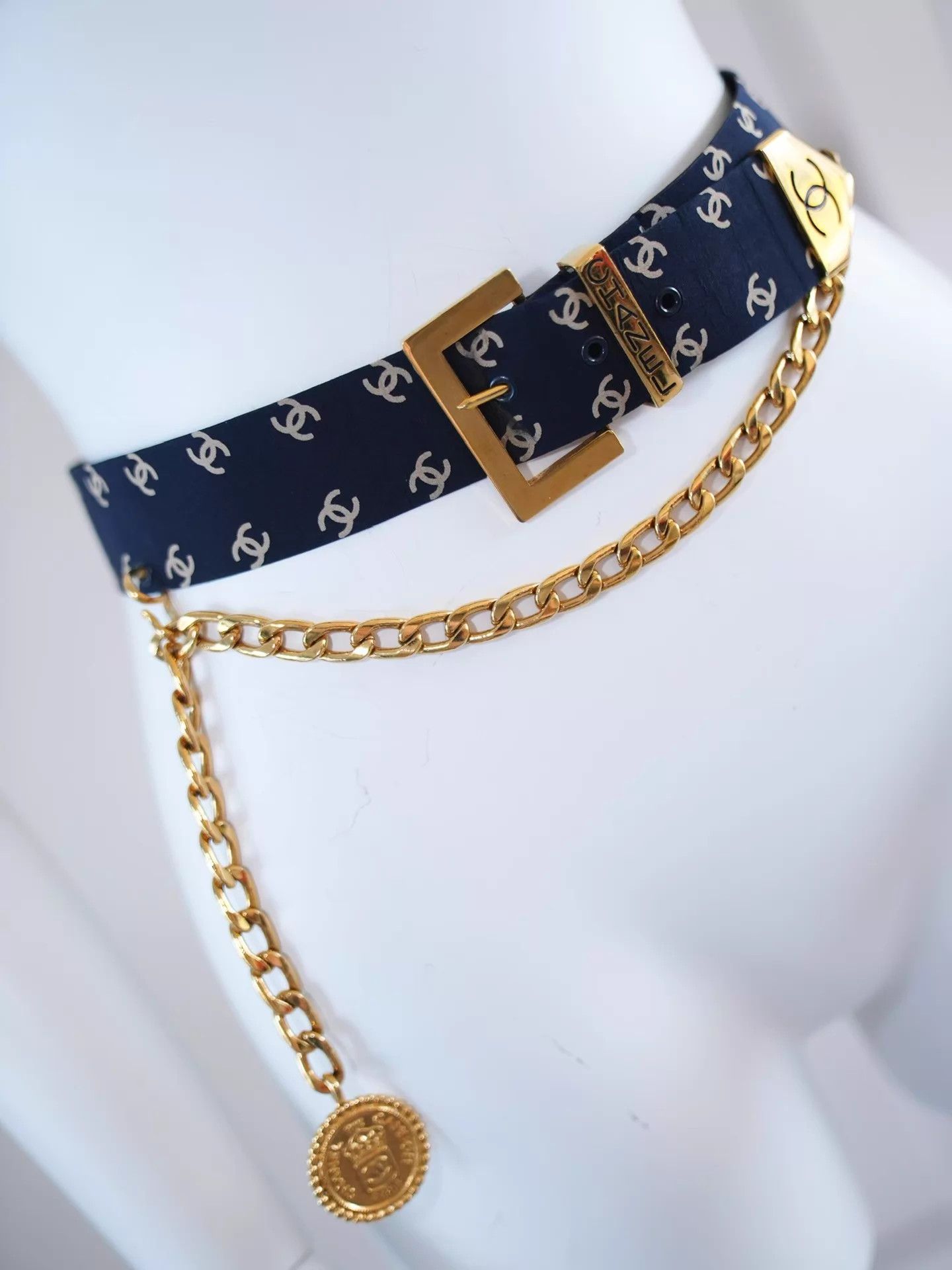 Chanel Chanel Vintage Navy Blue All-Over CC Logo Belt 75/30 SM Size ONE SIZE - 2 Thumbnail