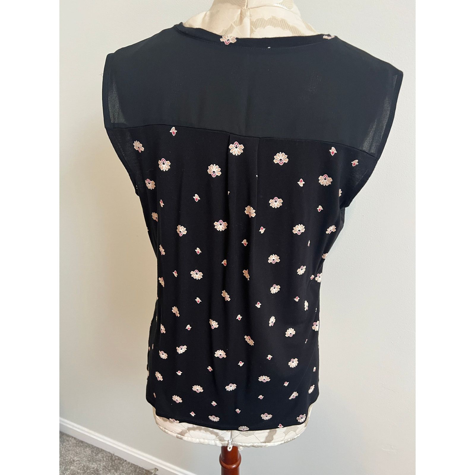 Loft Loft Outlet Floral Sleeveless Lightweight Blouse Size M/L Size L / US 10 / IT 46 - 4 Thumbnail