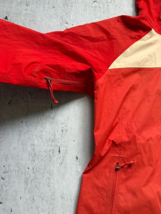 The North Face The North Face Women's Windbreaker Jacket Red Women's Size M / US 6-8 / IT 42-44 - 4 Thumbnail