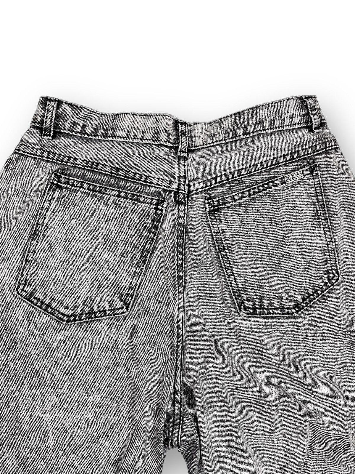 Bill Blass Bill Blass Vintage Washed Grey Denim Jeans Size US 30 / EU 46 - 2 Thumbnail