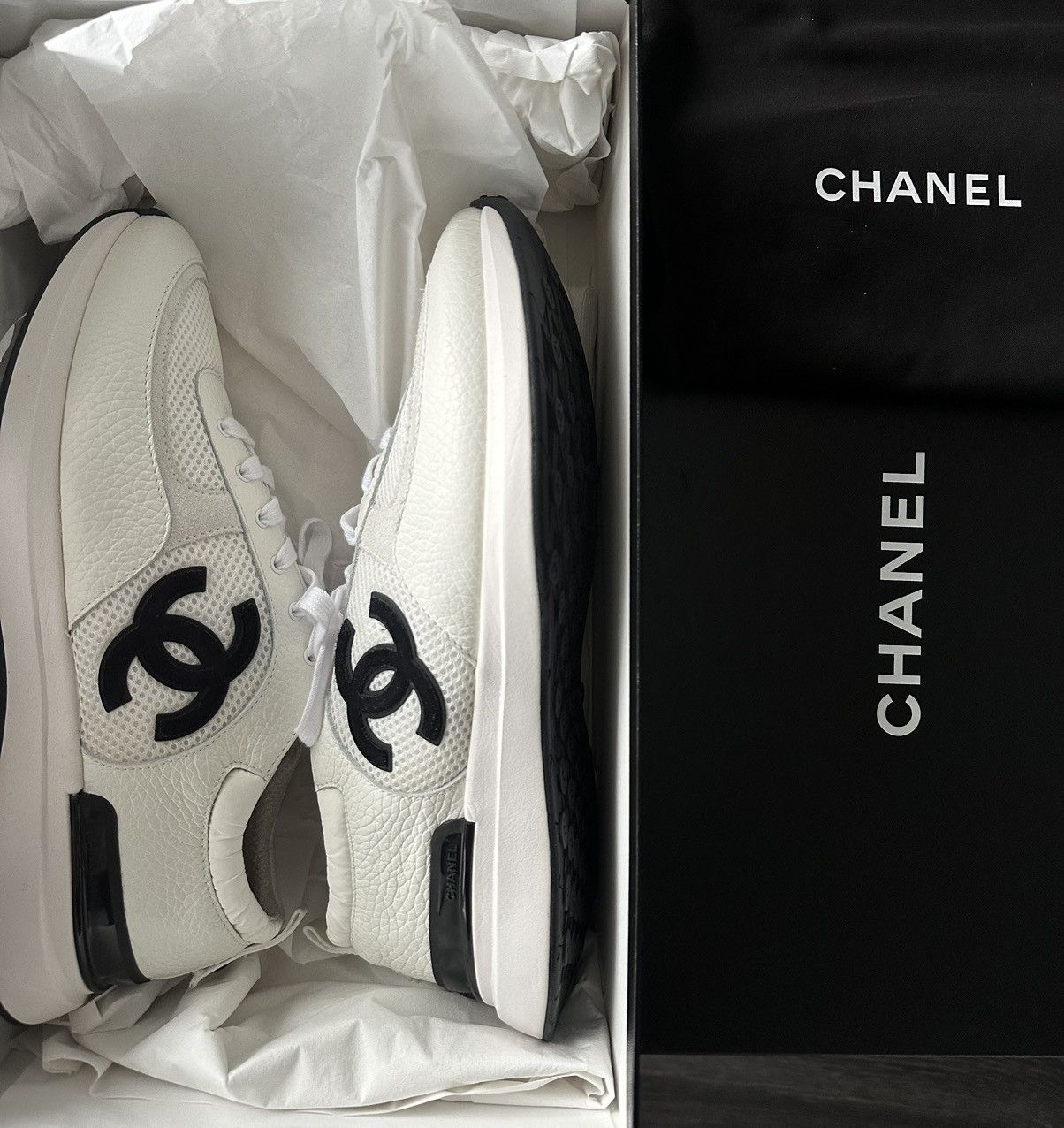 Chanel Super Rare Limited Edition Chanel Logo Men’s Sneaker Size US 11 / EU 44 - 19 Thumbnail