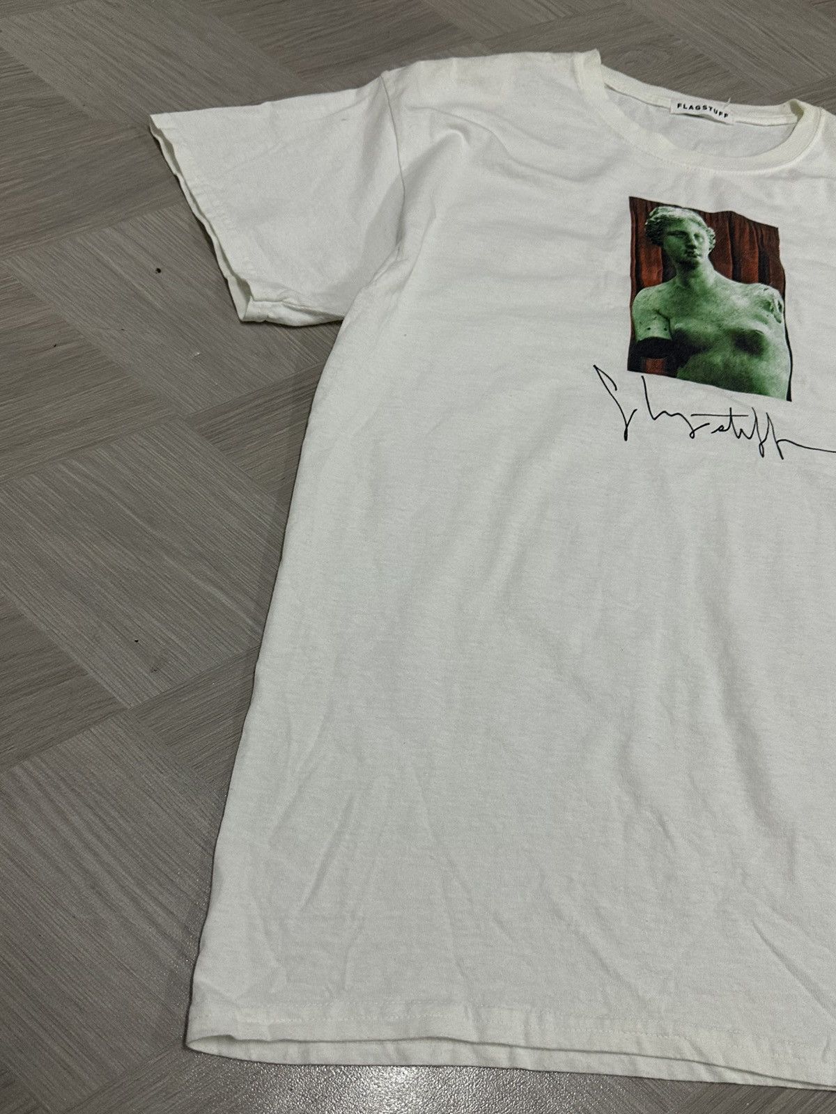 Flagstuff SS20 Flagstuff Venus Naked Photo T-Shirt Size US L / EU 52-54 / 3 - 6 Thumbnail
