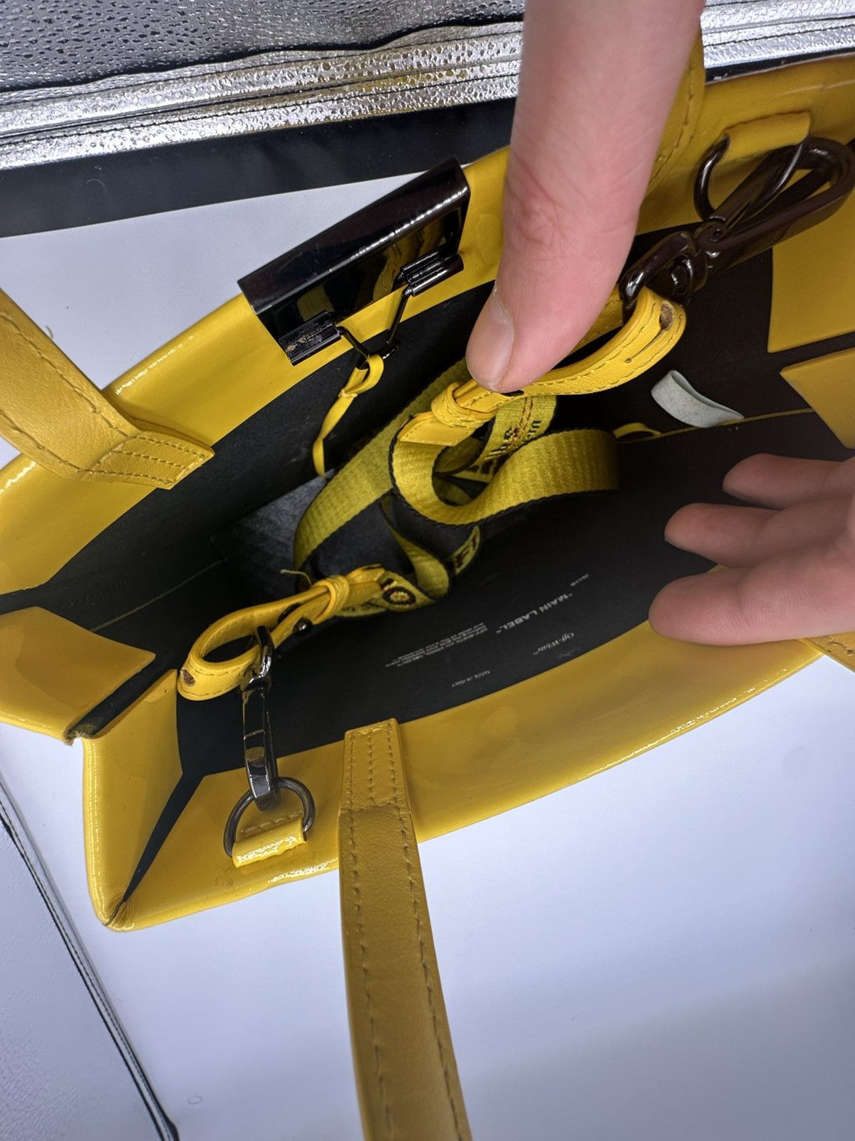 Off-White OFF WHITE HANDLE BAG Size ONE SIZE - 7 Thumbnail