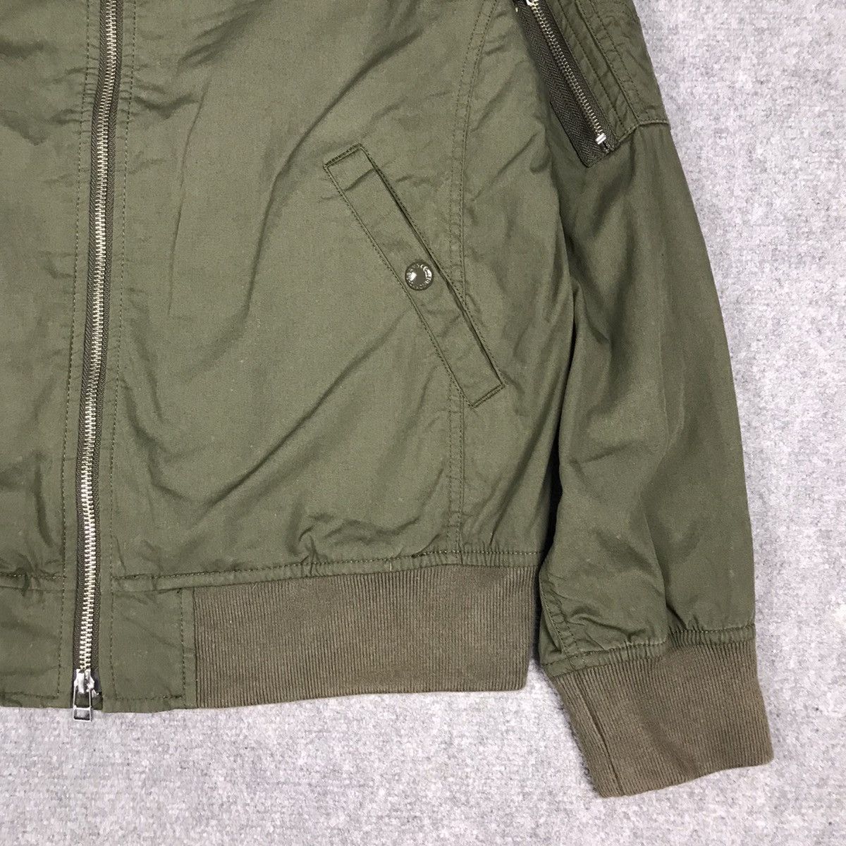 Beams Plus × Japanese Brand BEAMS BOMBER MILITARY STYLE JAPAN JACKET Size US M / EU 48-50 / 2 - 4 Thumbnail