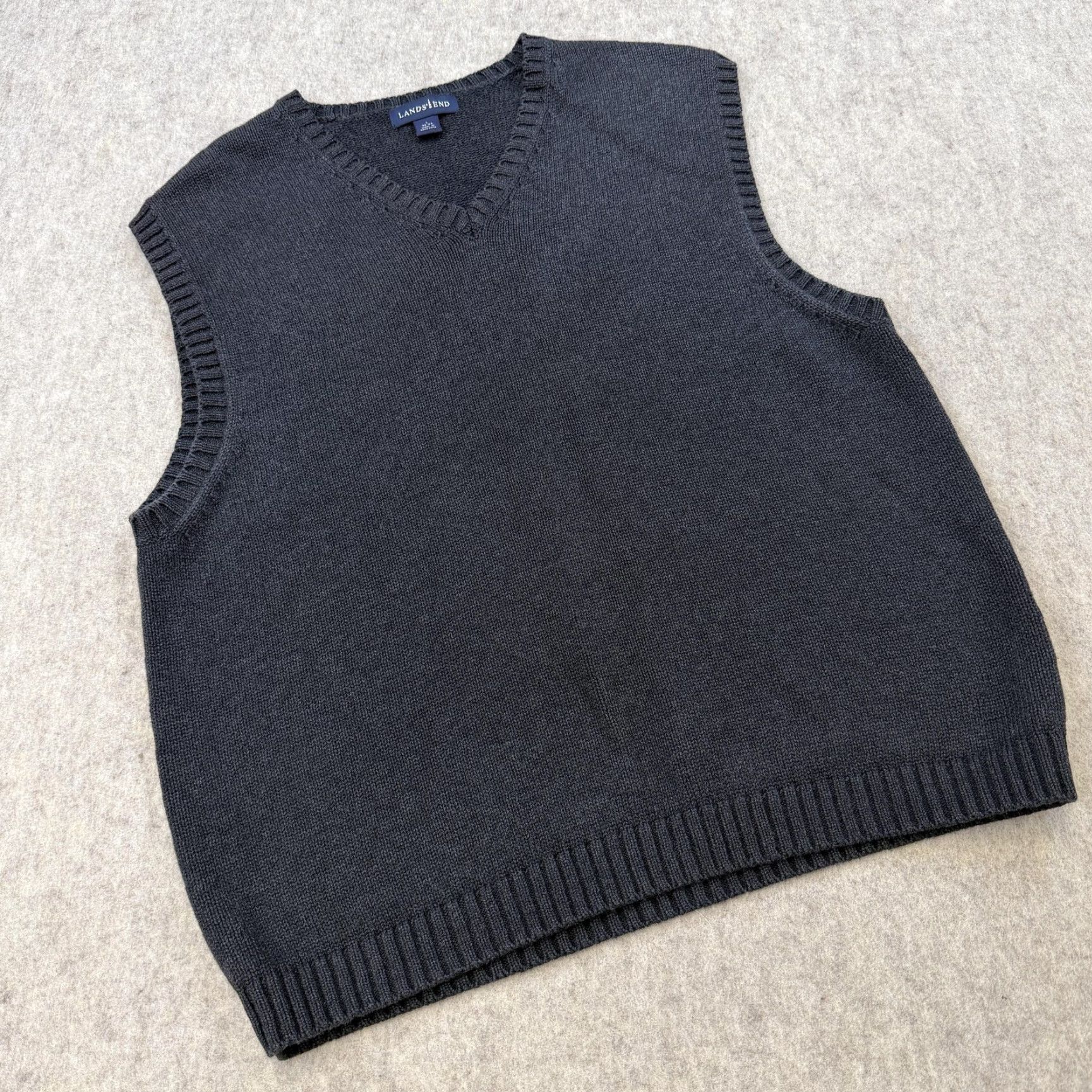 Lands' End Lands End Mens Large Gray V-Neck Sweater Vest Knit Classic Casual Pullover Sturdy Knit-Top Size US L / EU 52-54 / 3 - 2 Thumbnail