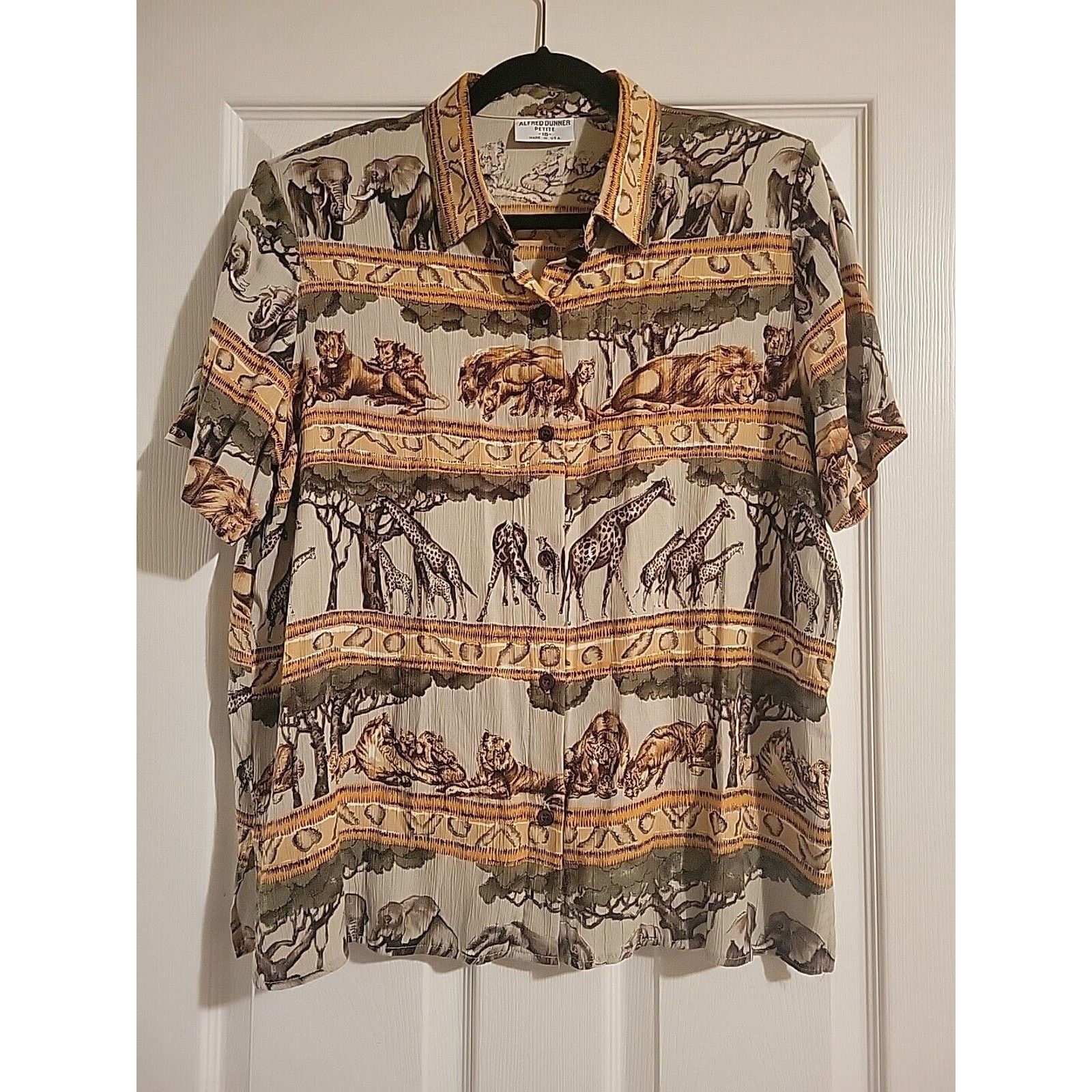Other Alfred Dunner Short Sleeve Exotic Print Blouse Button Shirt Size XXL / US 16-18 / IT 52-54 - 1 Thumbnail