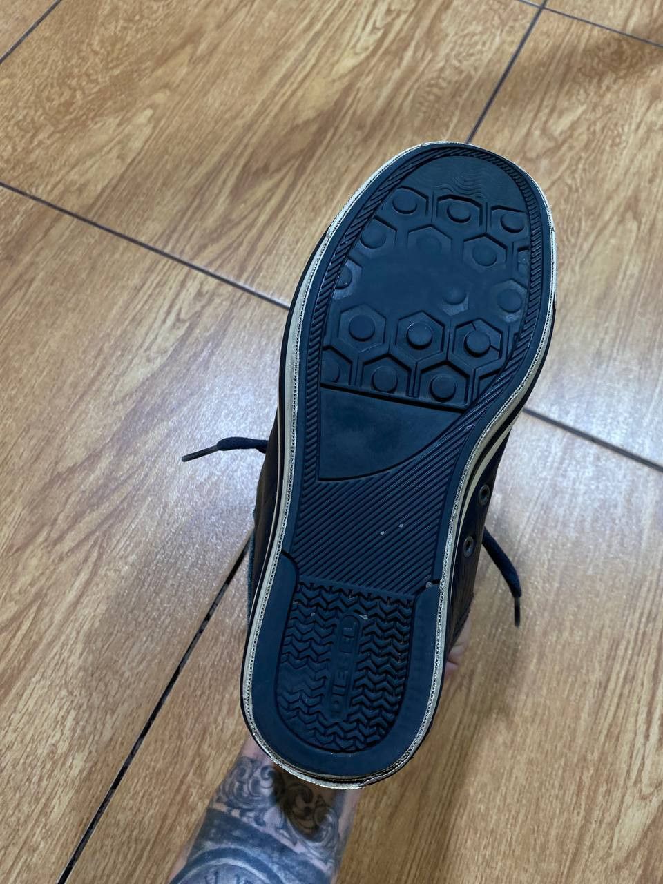 Diesel Streetwear Logo DIESEL VINTAGE Y2K Sneakears Size US 8.5 / IT 38.5 - 17 Thumbnail