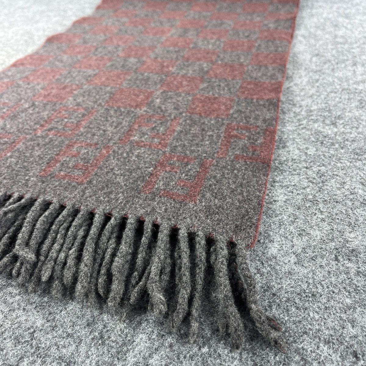 Other Tag Missing Fendi Scarf / Muffler / Neckwear T1384 Size ONE SIZE - 5 Thumbnail
