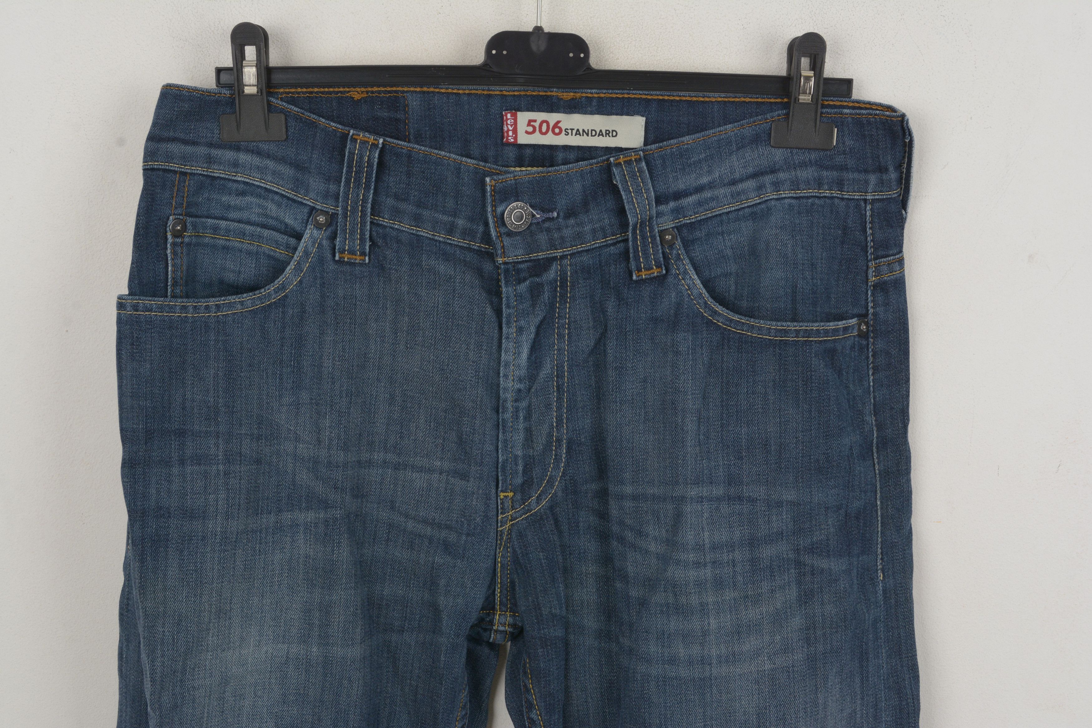 Levi's Vintage 506 Standard 2004 Men's W33 L34 made in Poland Jeans Size US 33 - 2 Thumbnail