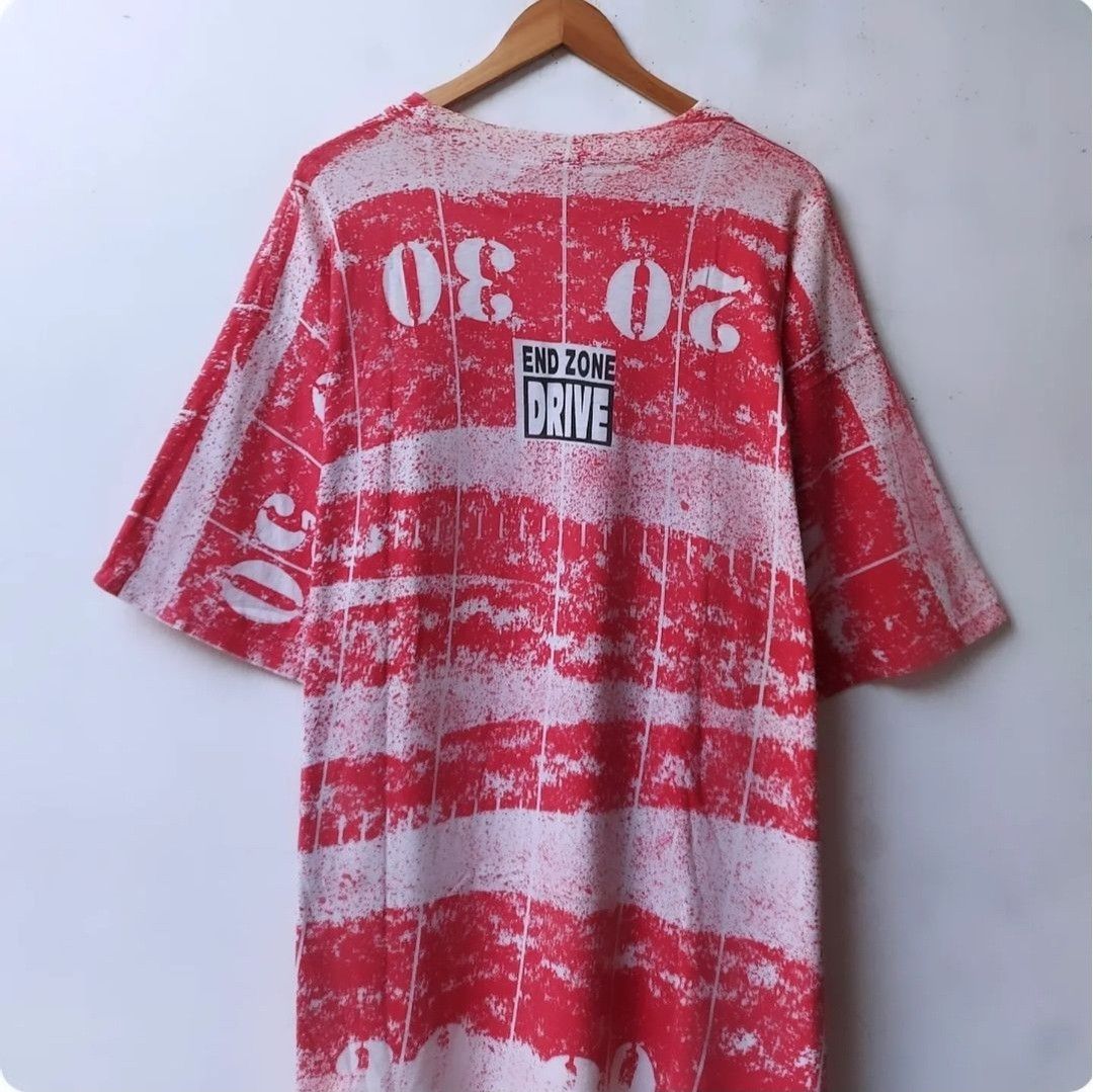Vintage Vintage 90s End Zone Drive Allover Print Tshirt Size US XL / EU 56 / 4 - 4 Thumbnail