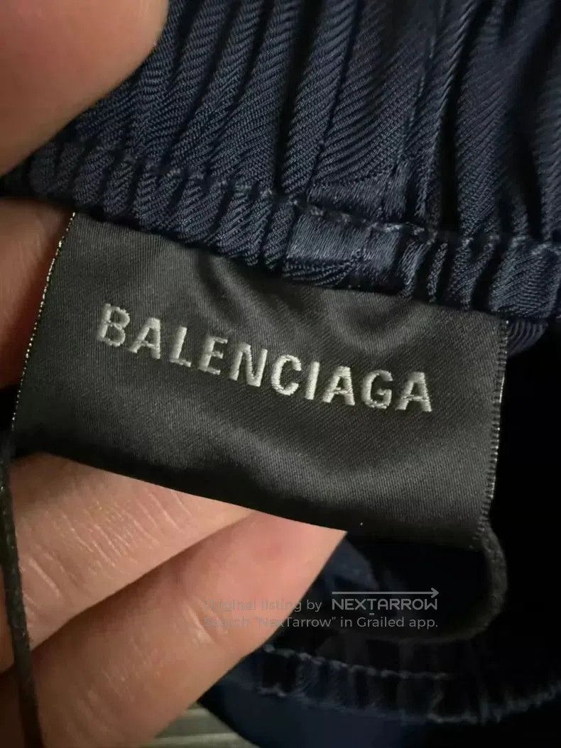 Balenciaga Balenciaga 2025 Logo Print Blue Shorts. Size US 36 / EU 52 - 3 Thumbnail