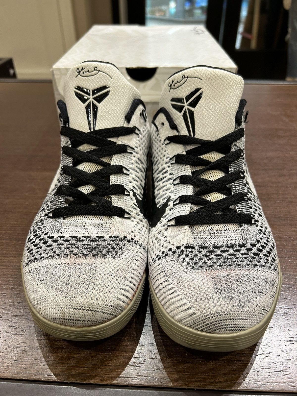 Elite Low Nike Shoes Kobe Nike Kobe IX Elite Low Beethoven Size 639045-101  New, image size:1200x1600