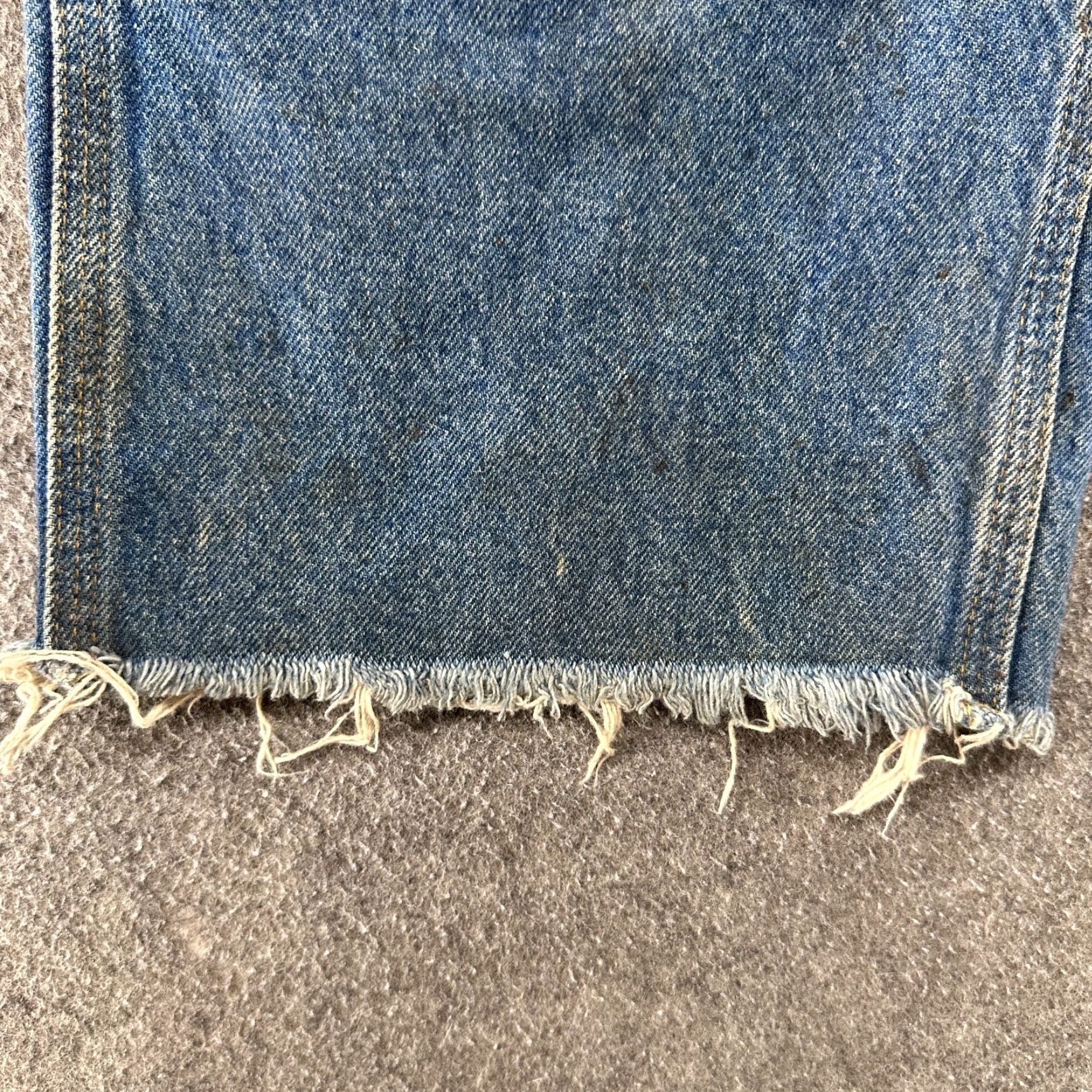Carhartt VINTAGE Carhartt Jeans Mens 34x27 Blue Double Knee Loose Original Medium Wash B73 DST Shirt Size US 34 / EU 50 - 7 Thumbnail