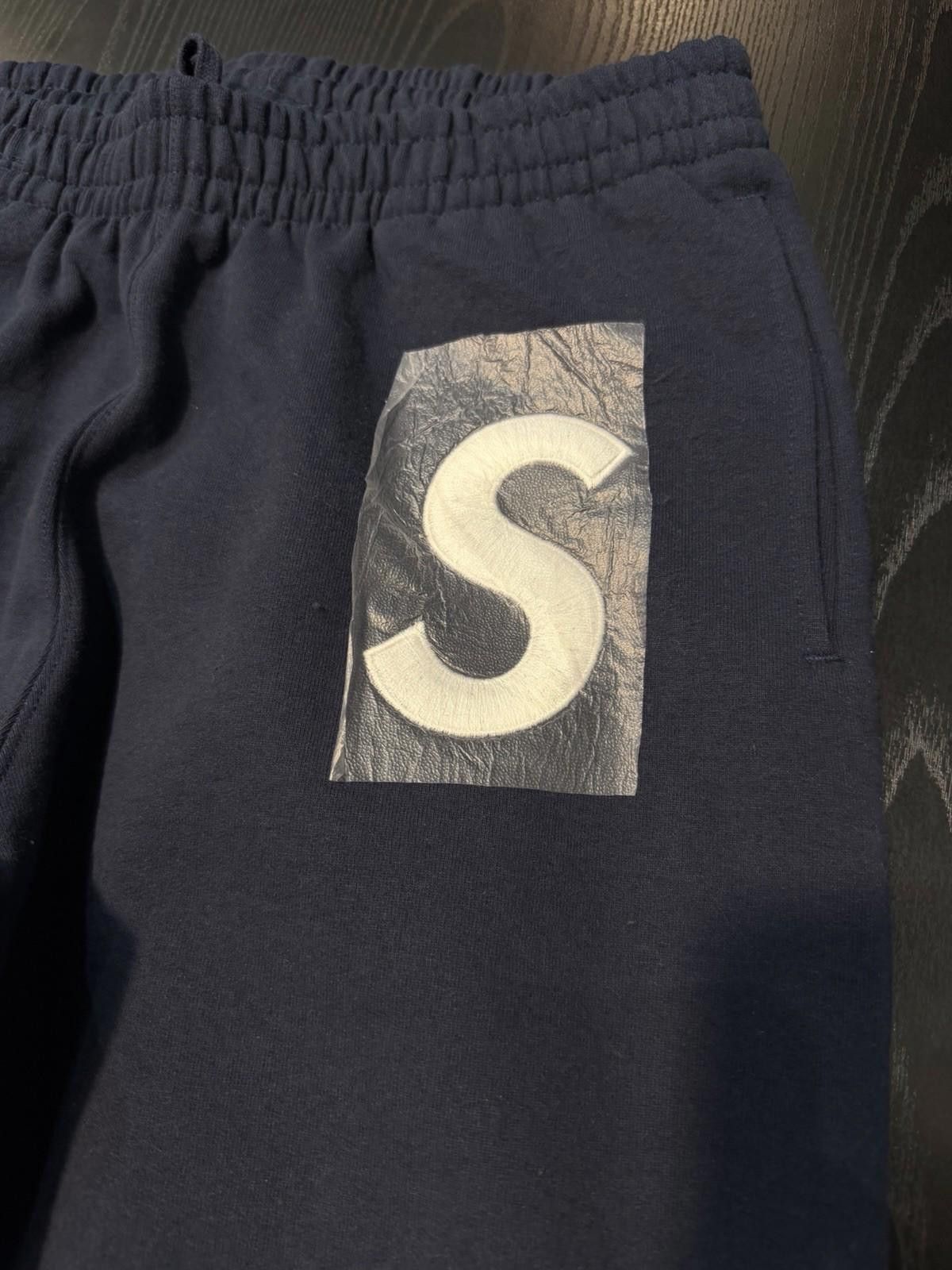 Supreme Supreme S Logo Sweatpants Navy Blue (SS25) Brand New Size M Size US 32 / EU 48 - 5 Thumbnail