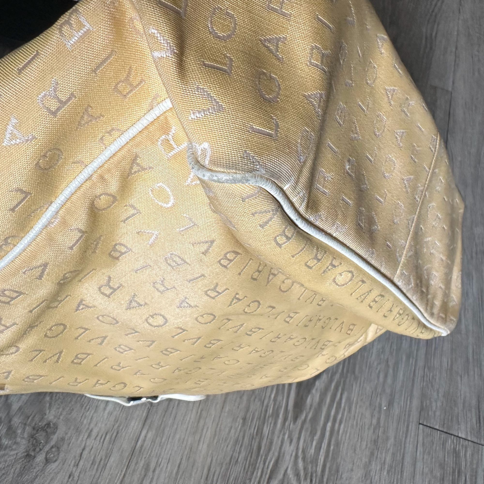 Bvlgari Bvlgari Logo Mania Pale Yellow Shoulder Bag / Tote Size ONE SIZE - 10 Thumbnail