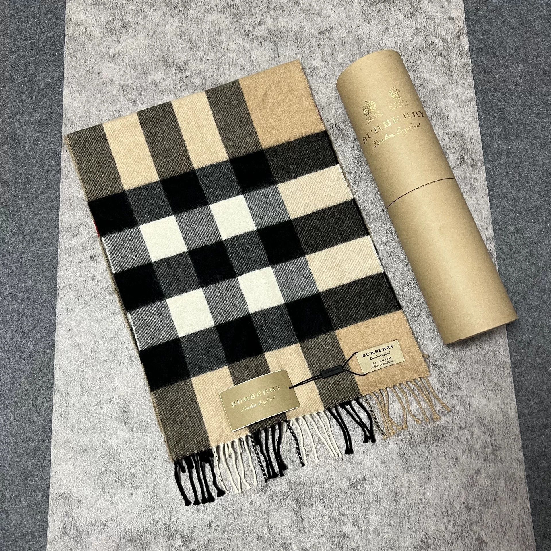 Burberry Burberry Plaid Scarf one size Men Size ONE SIZE - 1 Thumbnail