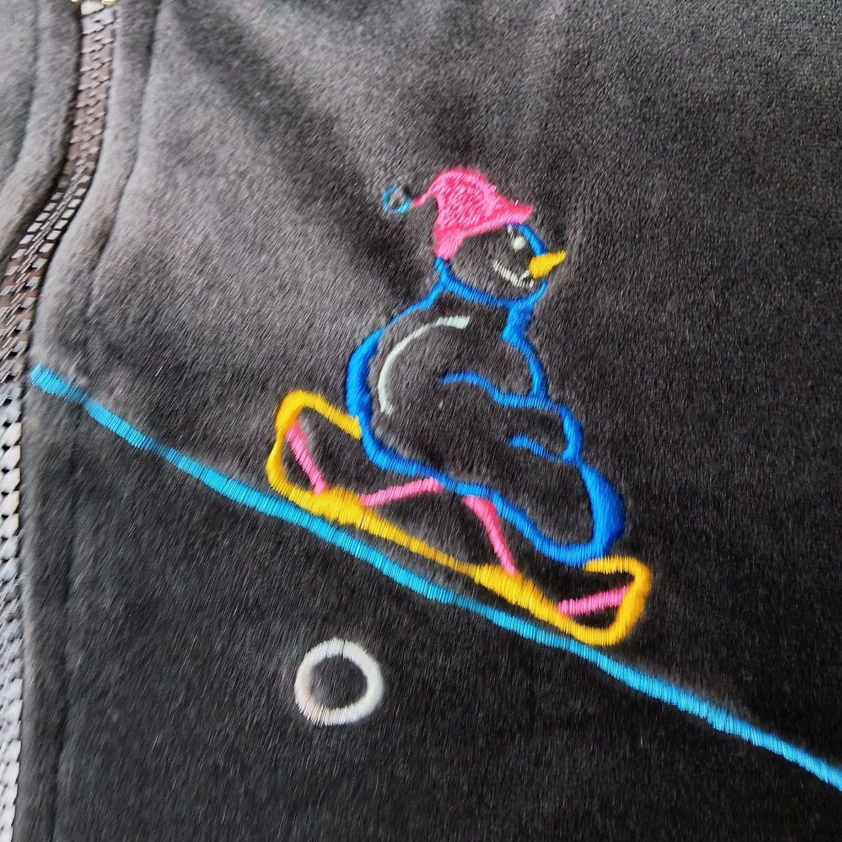 Velour VINTAGE Onque Women Sweatshirt Full Zip 2X Black Velour Snowmen Ski Sled Embroidered - Mens Size US XXL / EU 58 / 5 - 4 Thumbnail