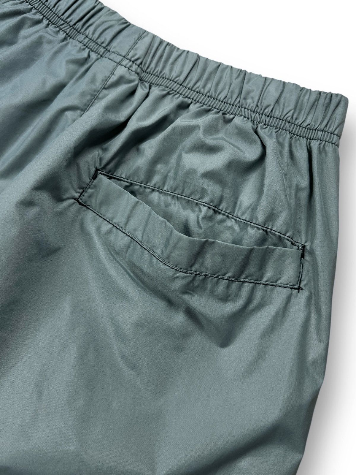 Nike Vintage Y2K Nike Nylon Full Zip Venting Track Pants Men’s S Size US 30 / EU 46 - 17 Thumbnail