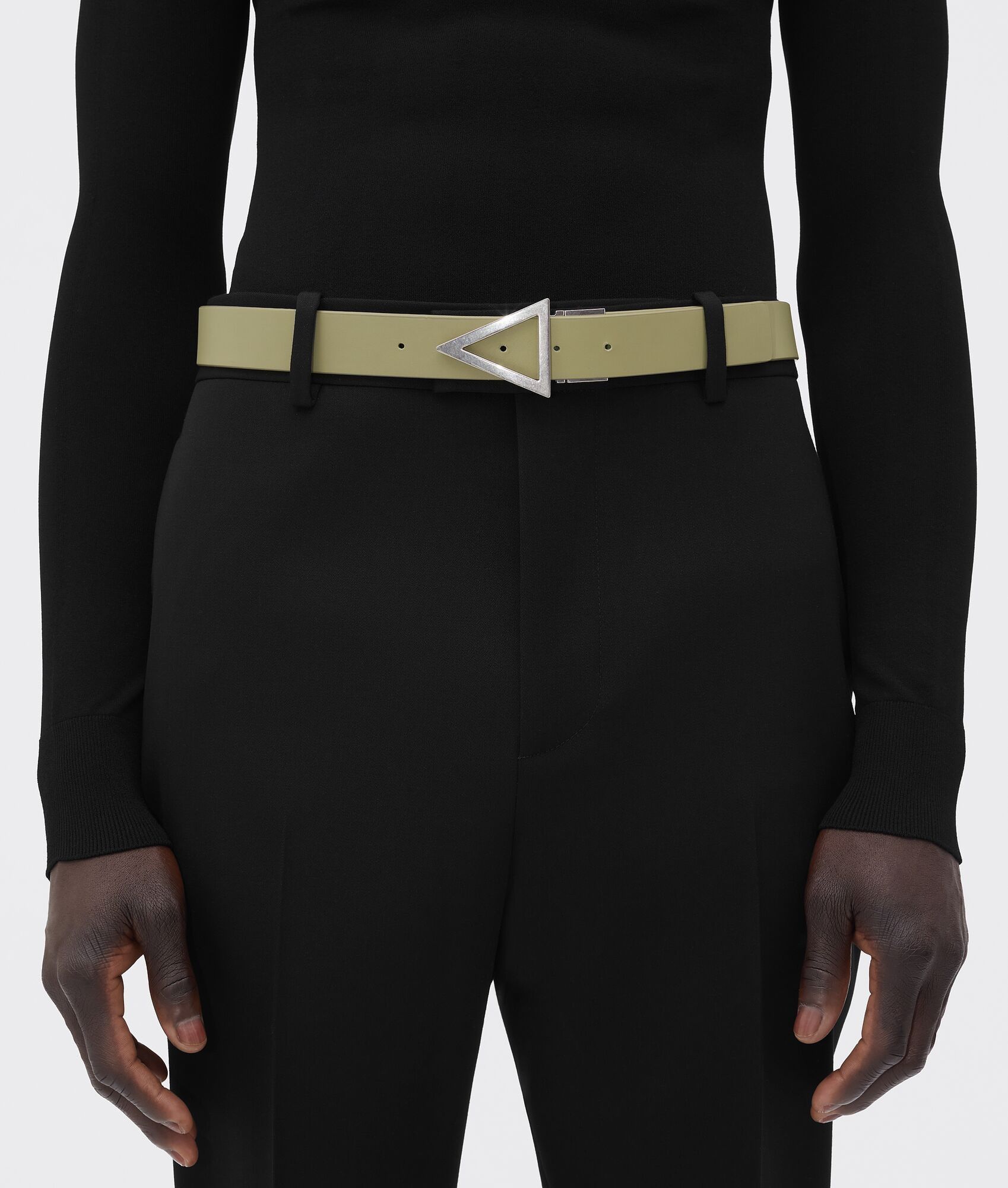Bottega Veneta o1n1vont0425 Size: 110 / Triangle Belt Travertine/Parakeet Size 44 - 5 Thumbnail