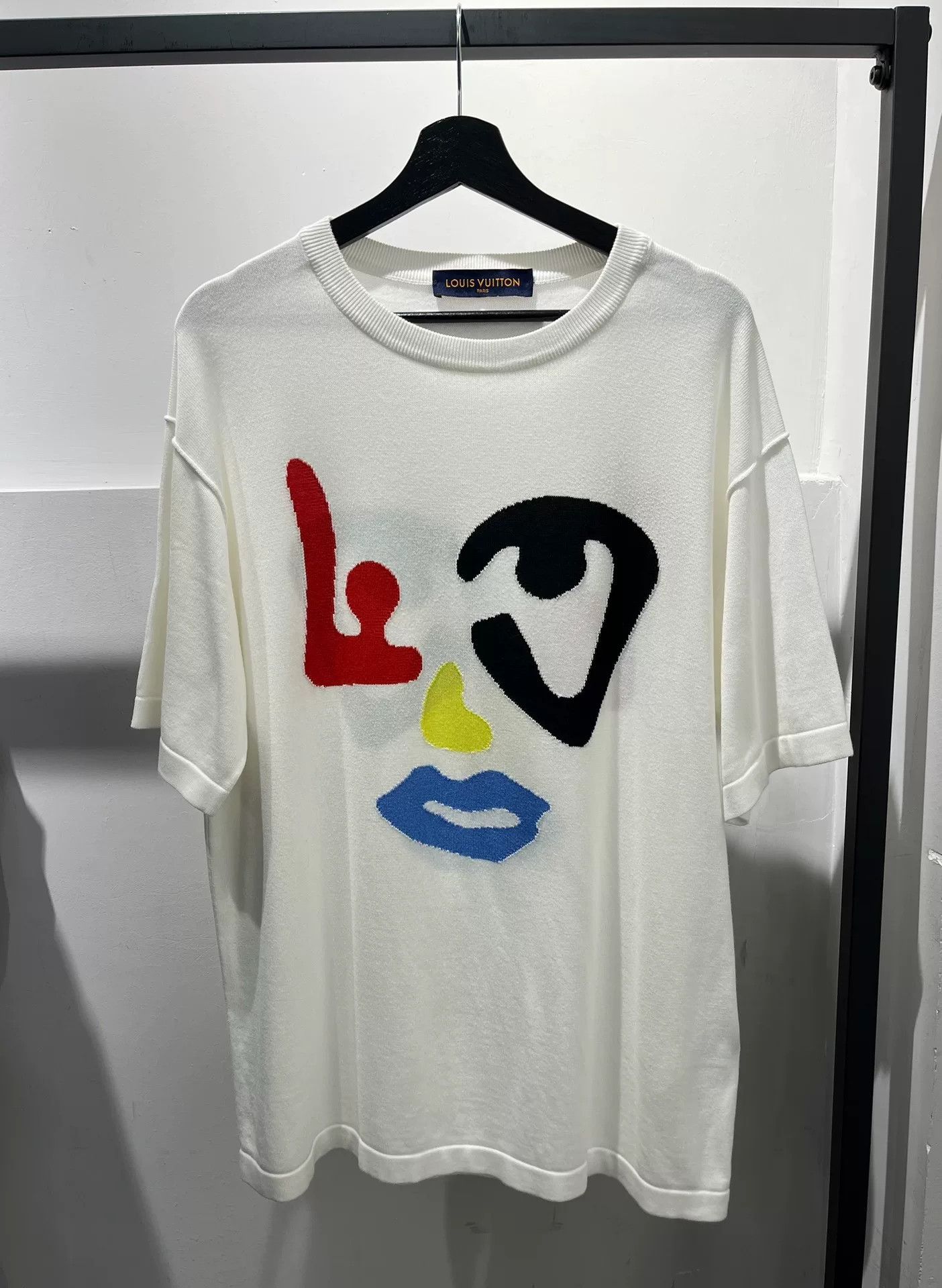 Louis Vuitton Louis Vuitton Printed Graphic T-Shirt xl Men Size US XL / EU 56 / 4 - 1 Thumbnail