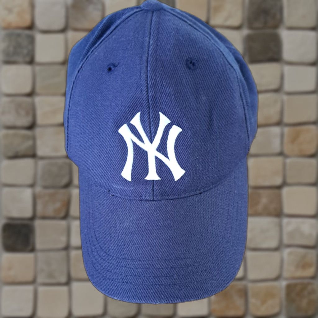 Sports Specialties New York Yankees Sports Specialties Genuine Merchandise Snapback Baseball Hat - Men Adjustable Blue Acrylic Hat Size ONE SIZE - 1 Thumbnail