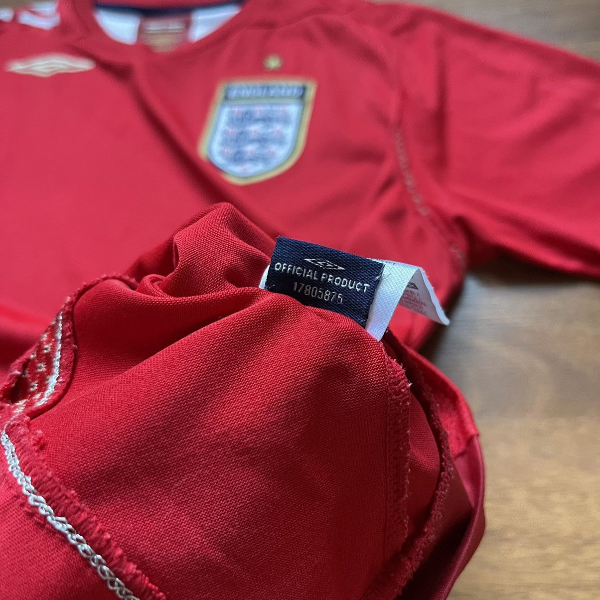 Bob Marley × Umbro ENGLAND UMBRO 2006 WORLD CUP FOOTBALL AWAY JERSEY BOB MARLEY Size US L / EU 52-54 / 3 - 13 Thumbnail