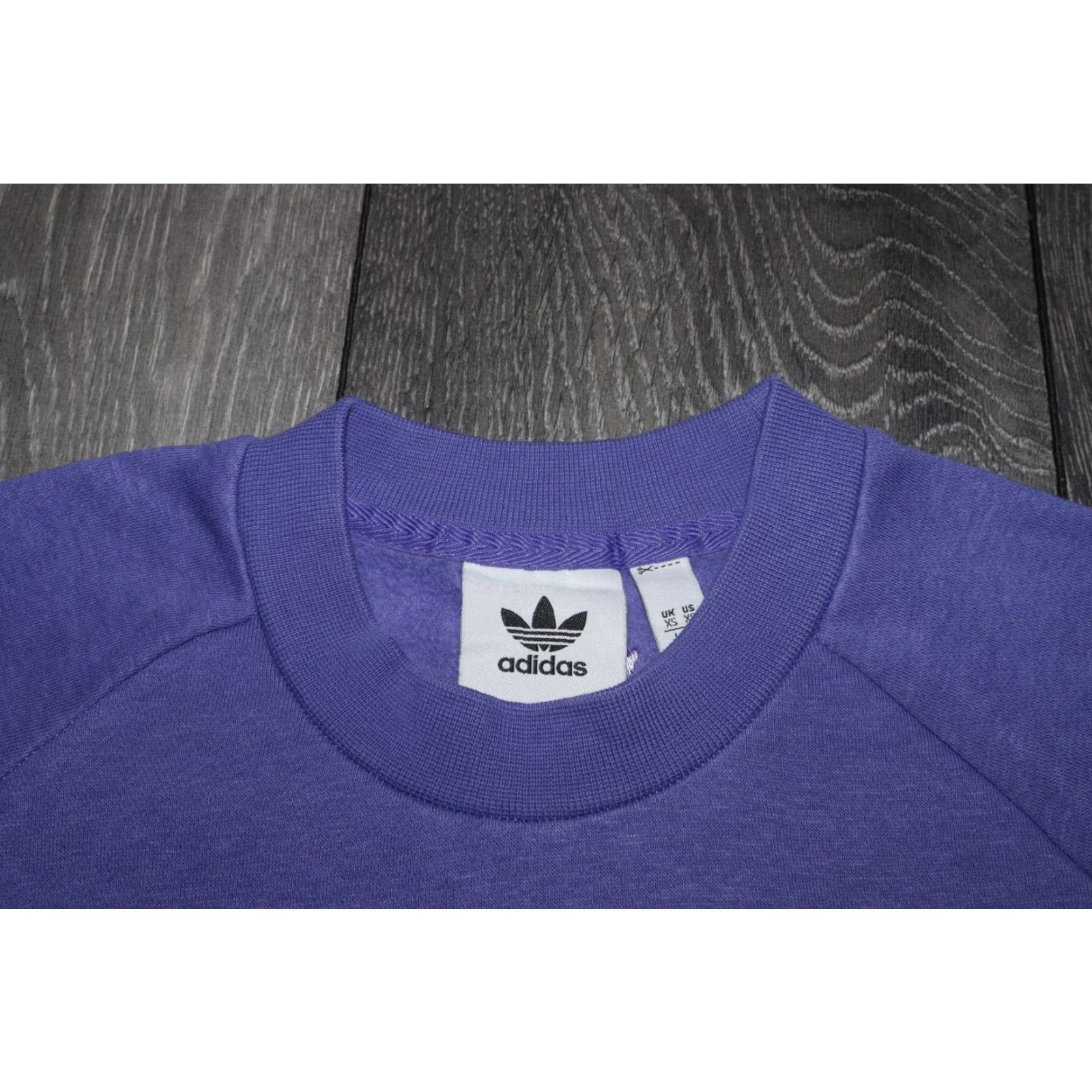 Adidas ADIDAS ORIGINALS MEN'S GRAPHIC CREW NECK SWEATSHIRT PURPLE XS ADULT MEN'S XS PULLOVER SHIRT Logo Knit Pullover Sweatshirt Winter, Spring, Fall Mens Size US XS / EU 42 / 0 - 4 Thumbnail