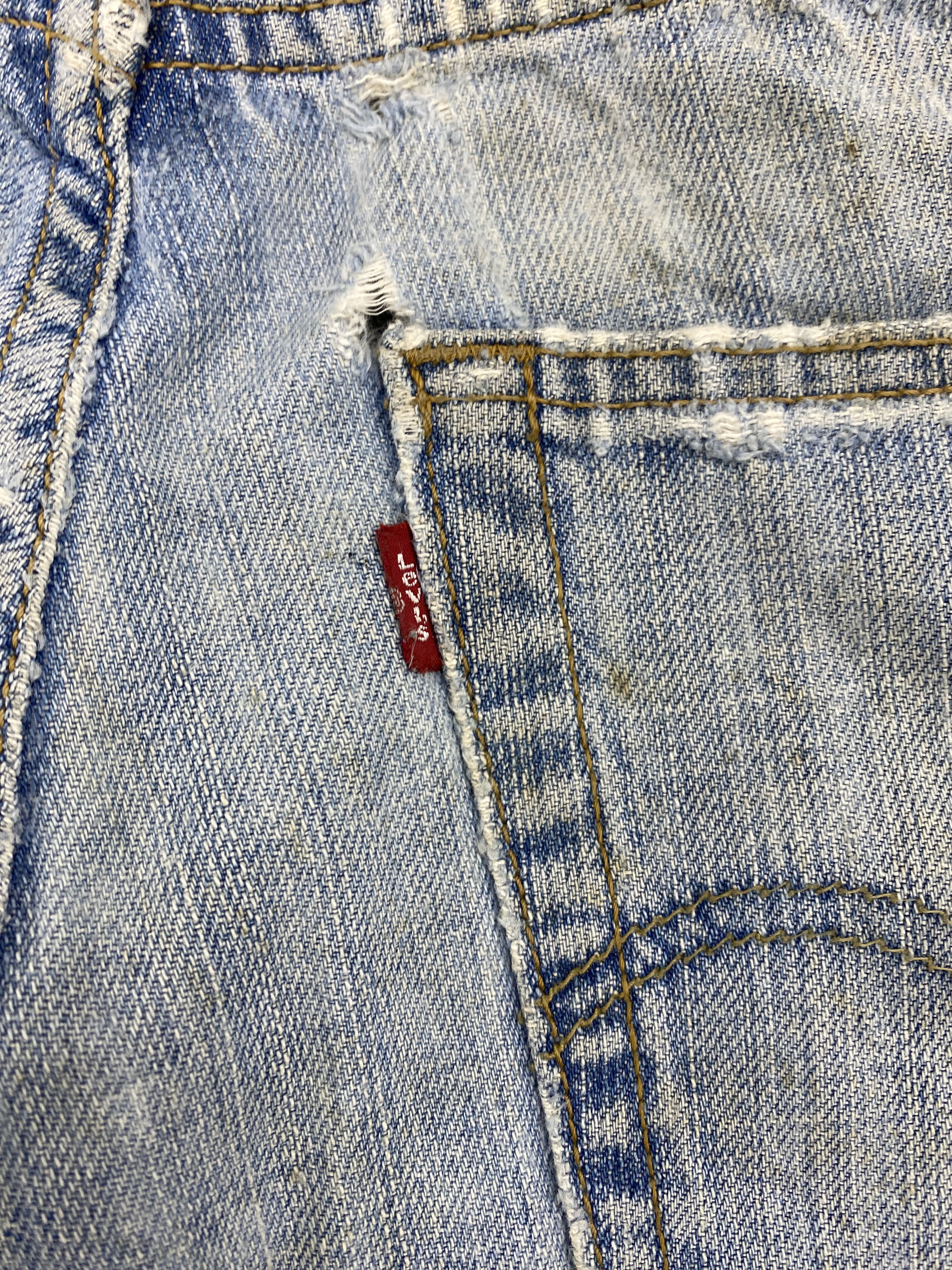 Levi's × Vintage Distressed Vintage Levis 569 Faded Blue Jeans Size US 33 - 7 Thumbnail
