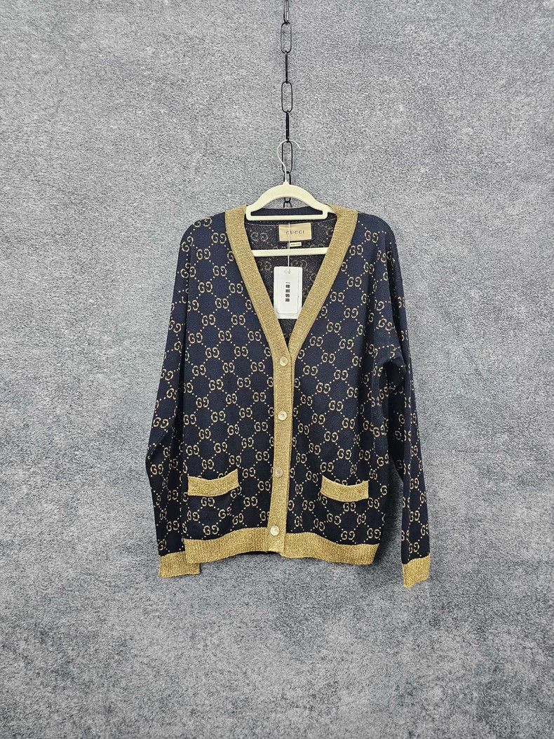 Gucci Gucci Printed V-Neck Cardigan in Size S Size US S / EU 44-46 / 1 - 1 Thumbnail