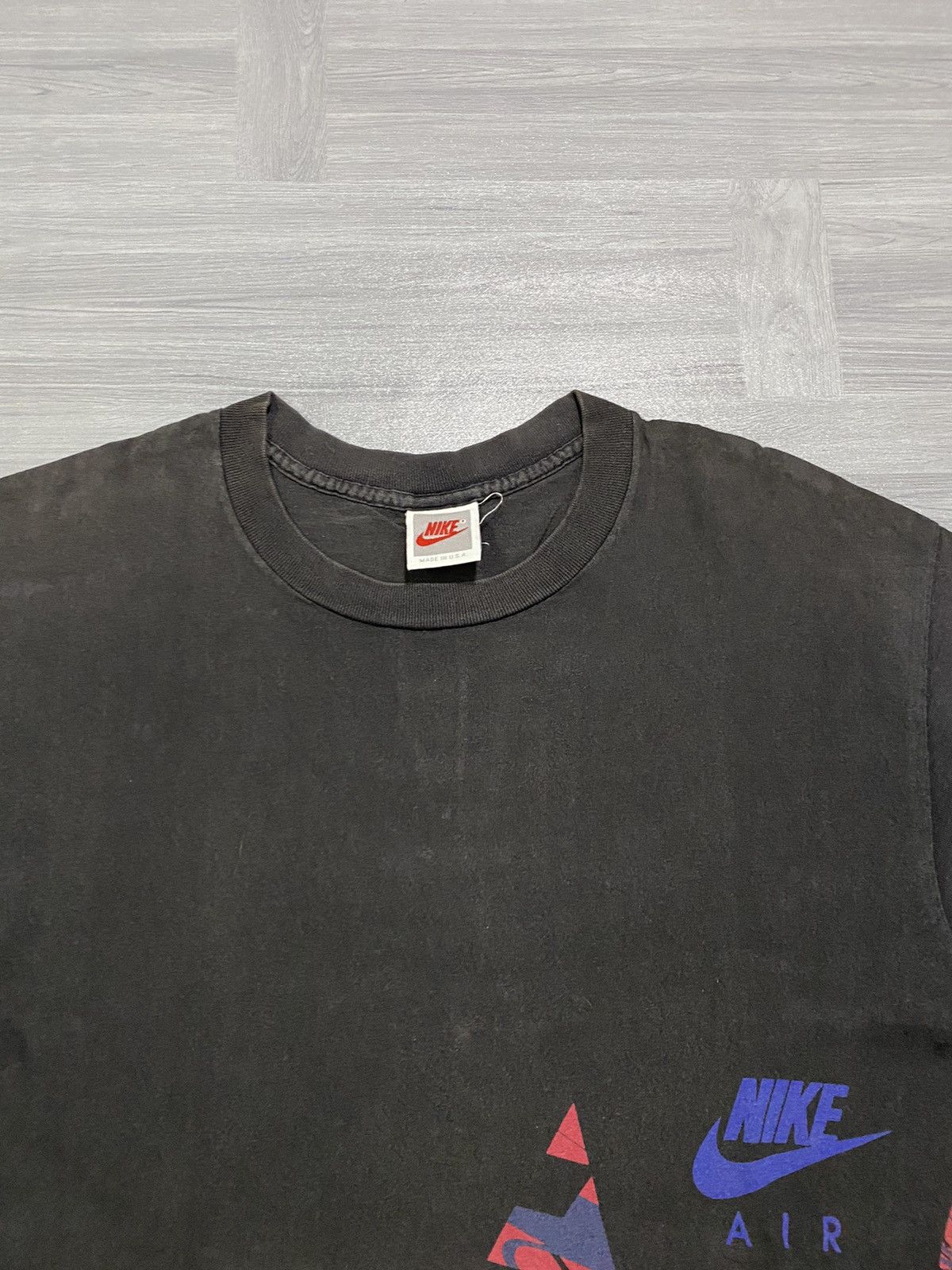Nike Vintage 90s Nike Air Tee Size US M / EU 48-50 / 2 - 7 Thumbnail