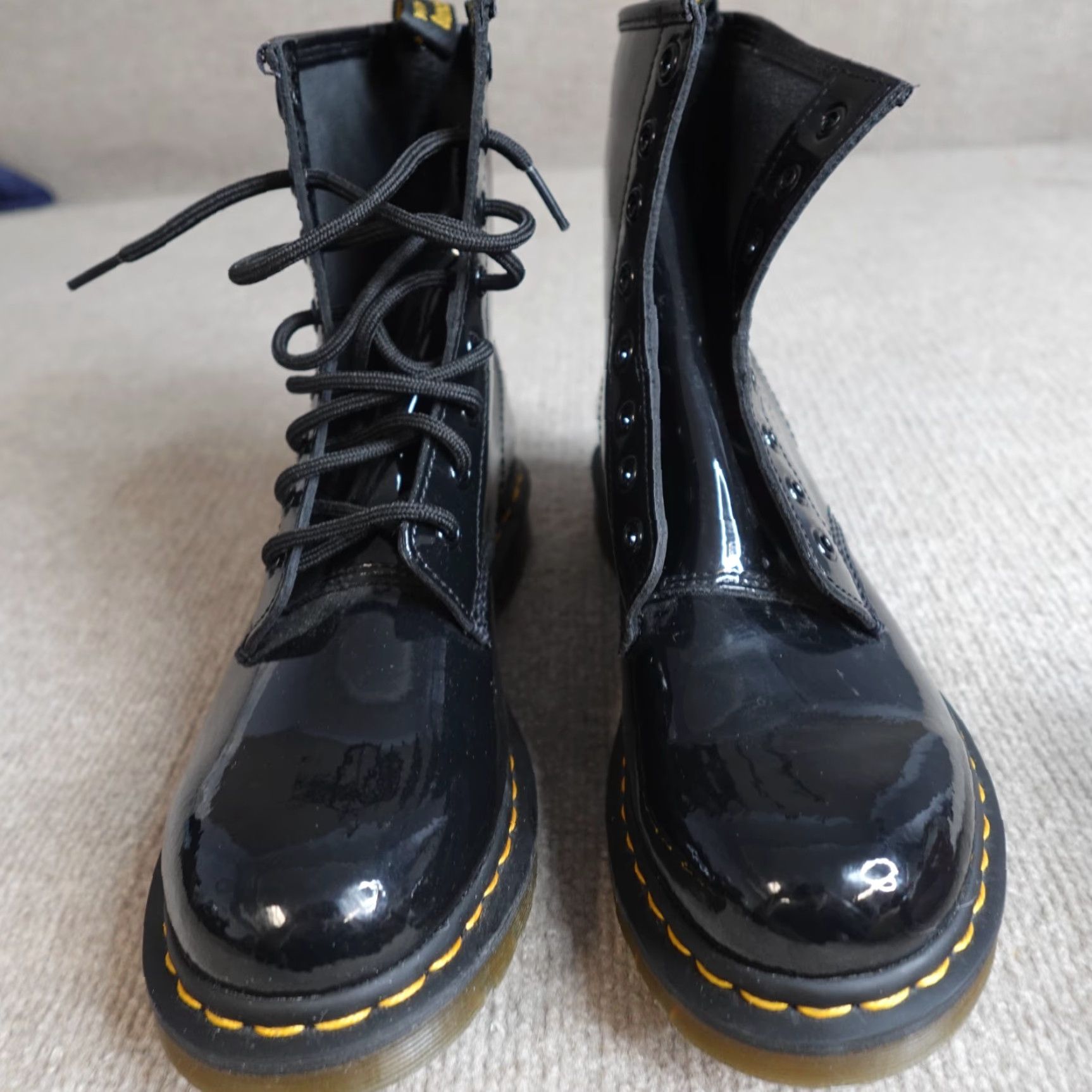 Dr. Martens Dr. Martens Boots Womens 9 Black Solid Patent Leather 8 Eye 1460 Size US 9 / IT 39 - 5 Thumbnail