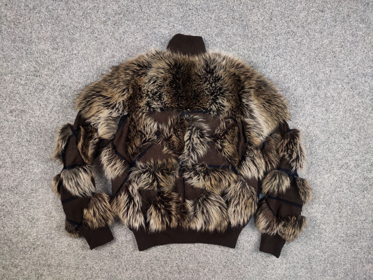 Chanel Chanel La petite veste noire Cachemire Faux Fur Jacket Size XS / US 0-2 / IT 36-38 - 14 Thumbnail