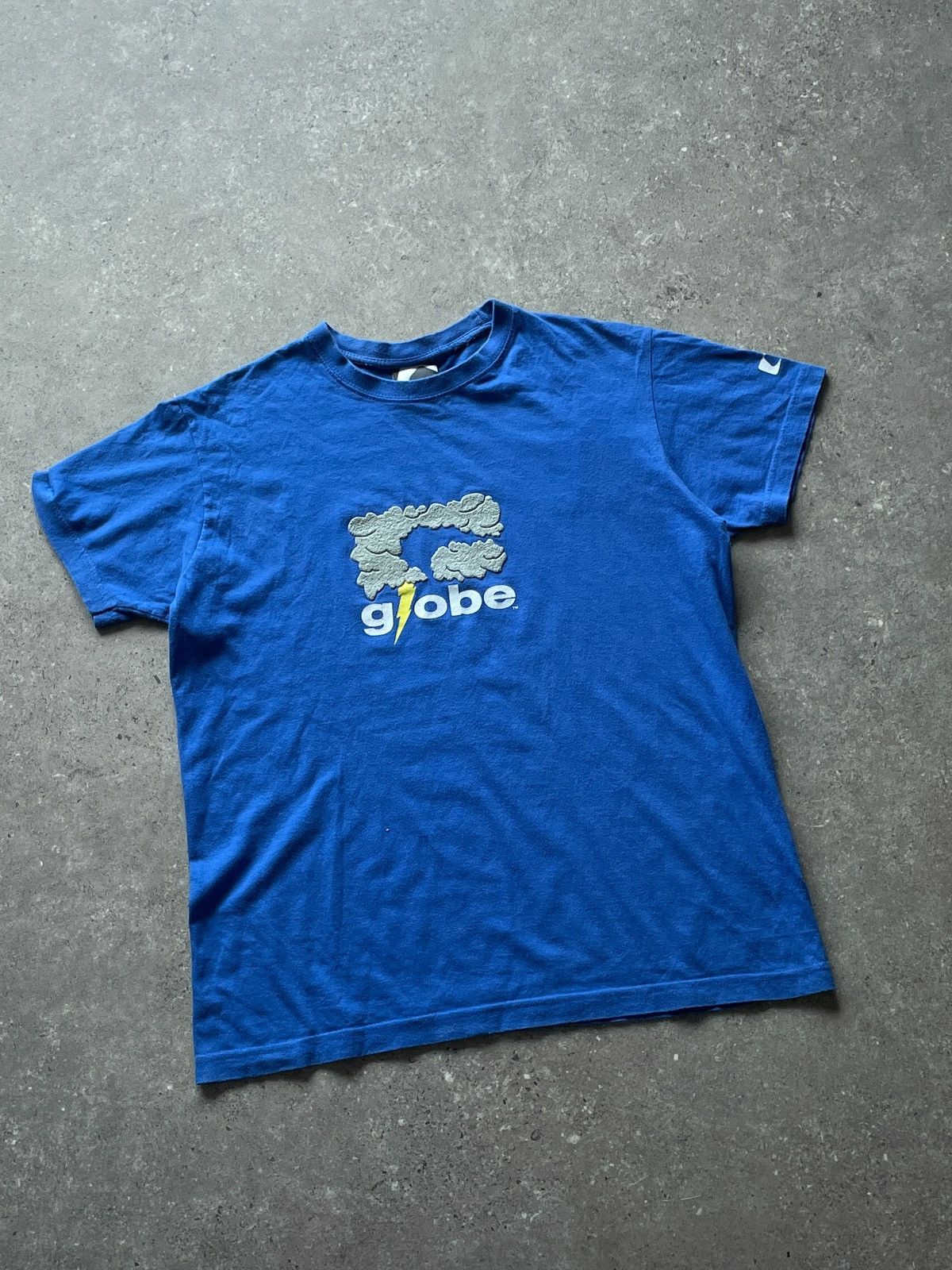 Globe Vintage Globe Skate Y2K Faded Rare Tee Size US S / EU 44-46 / 1 - 1 Thumbnail