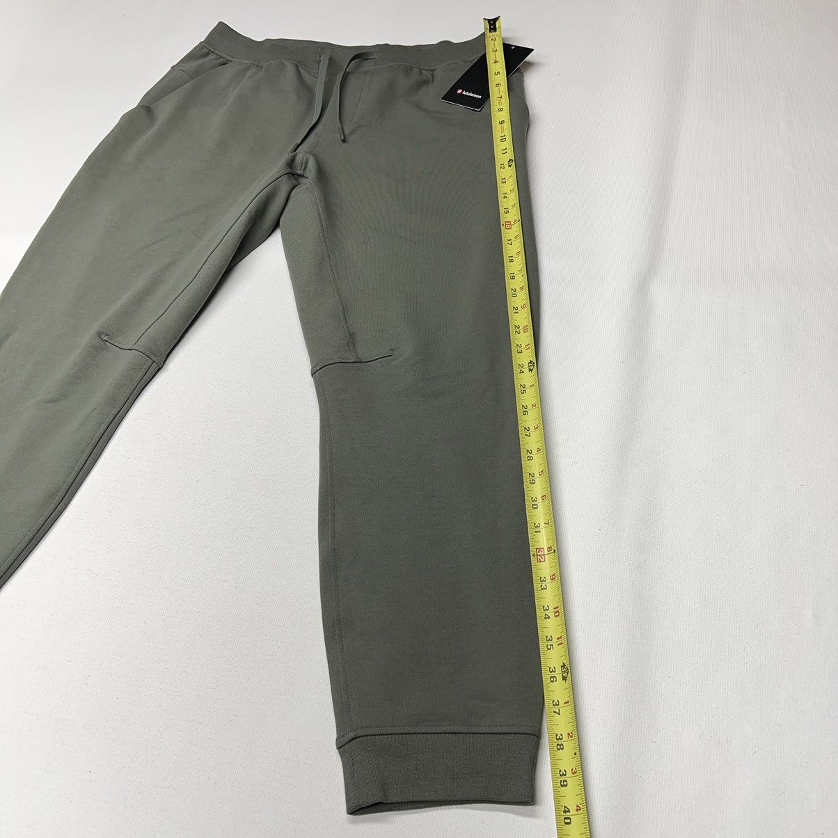 Lululemon LuluLemon City Sweat Jogger Sage Athleisure Sweatpants Gym Size US 36 / EU 52 - 20 Thumbnail