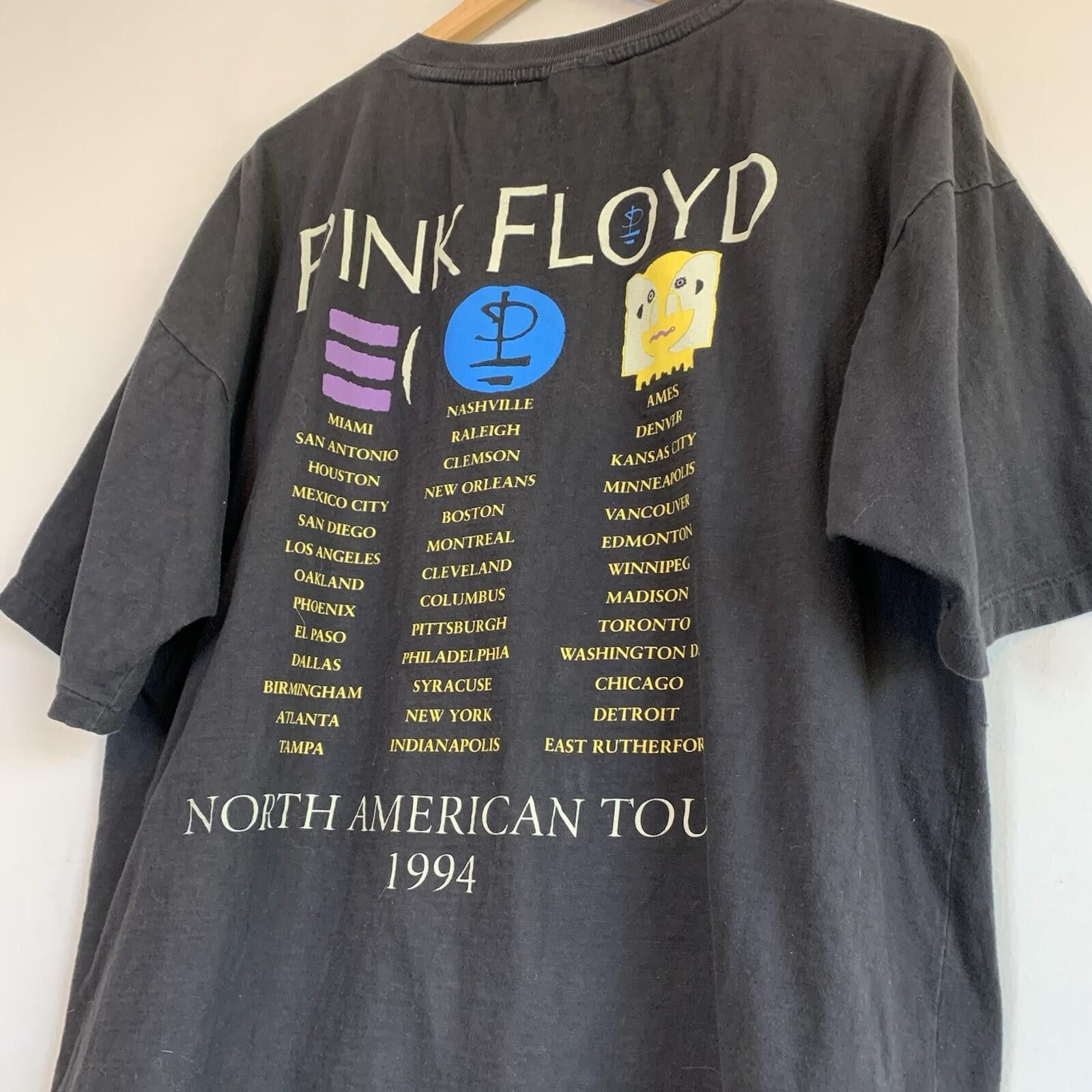 Vintage Vintage 1994 Pink Floyd Division Bell Tour Shirt Size XL Size US XL / EU 56 / 4 - 4 Thumbnail