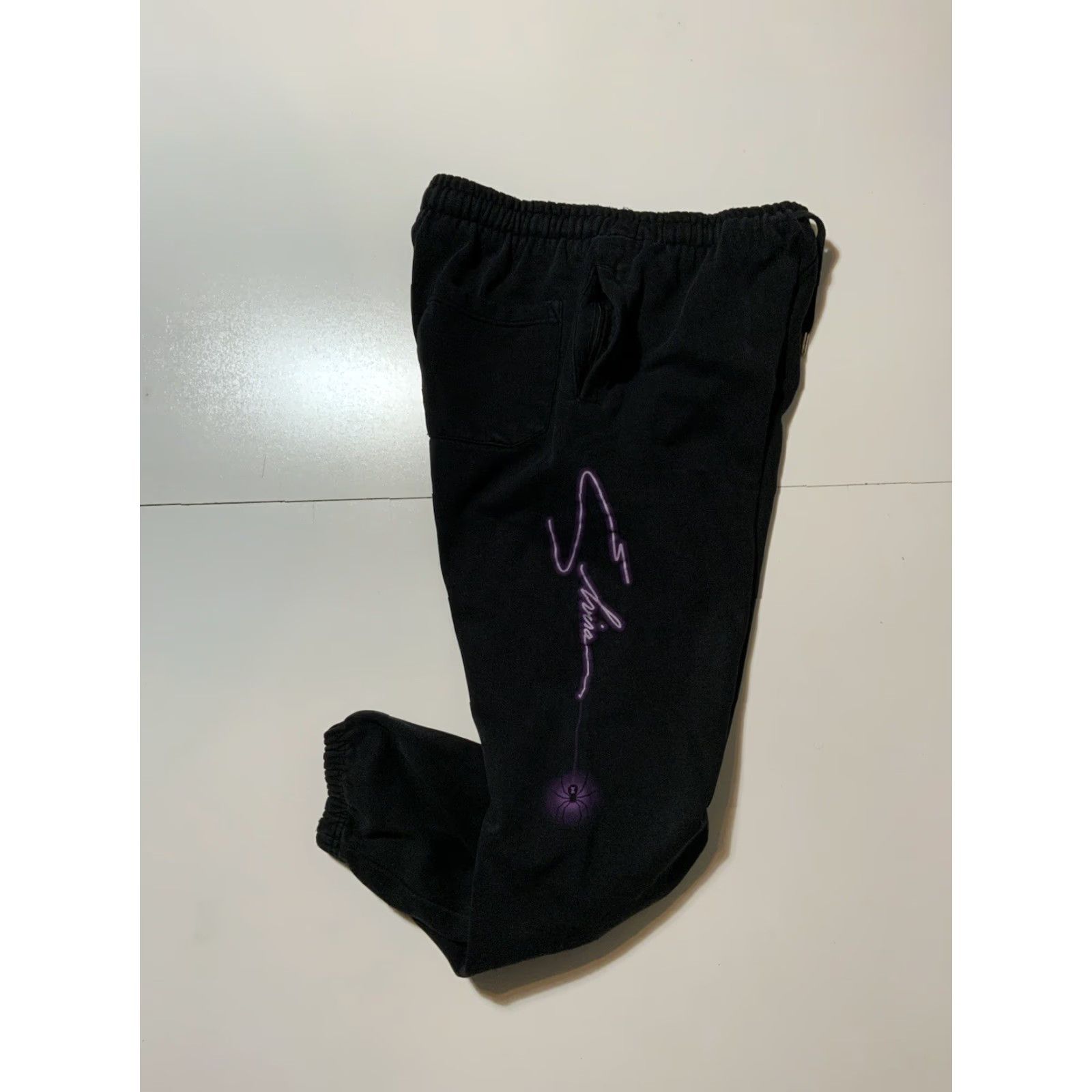 Vintage VINTAGE Mystic Museum Elvira Horror Art Spider Graphic Black Jogger Sweatpants Sz. S Mens Jogger Pants S Black Spider Graphic Activewear 90s Theme Size US 29 - 2 Thumbnail