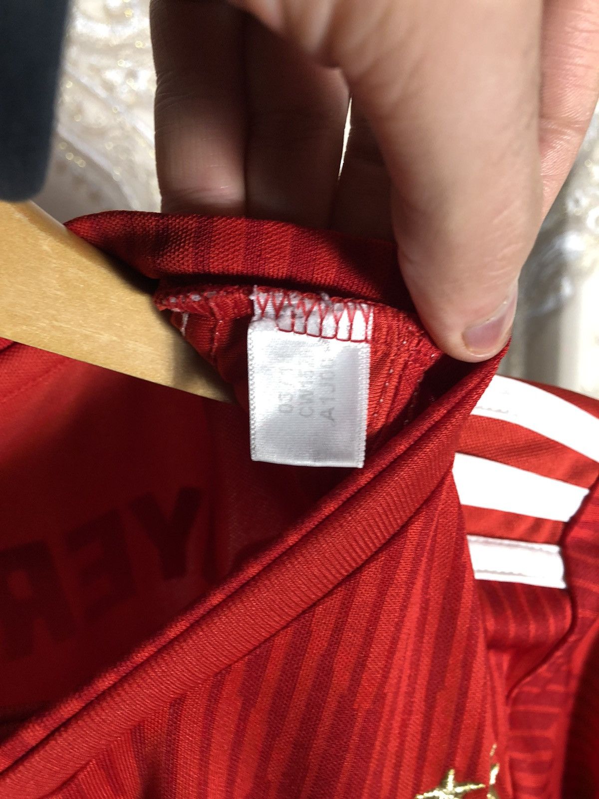 Vintage ADIDAS BAYERN MUNCHEN GERMANY RETRO SOCCER JERSEY Y2K 90s Size US S / EU 44-46 / 1 - 4 Thumbnail