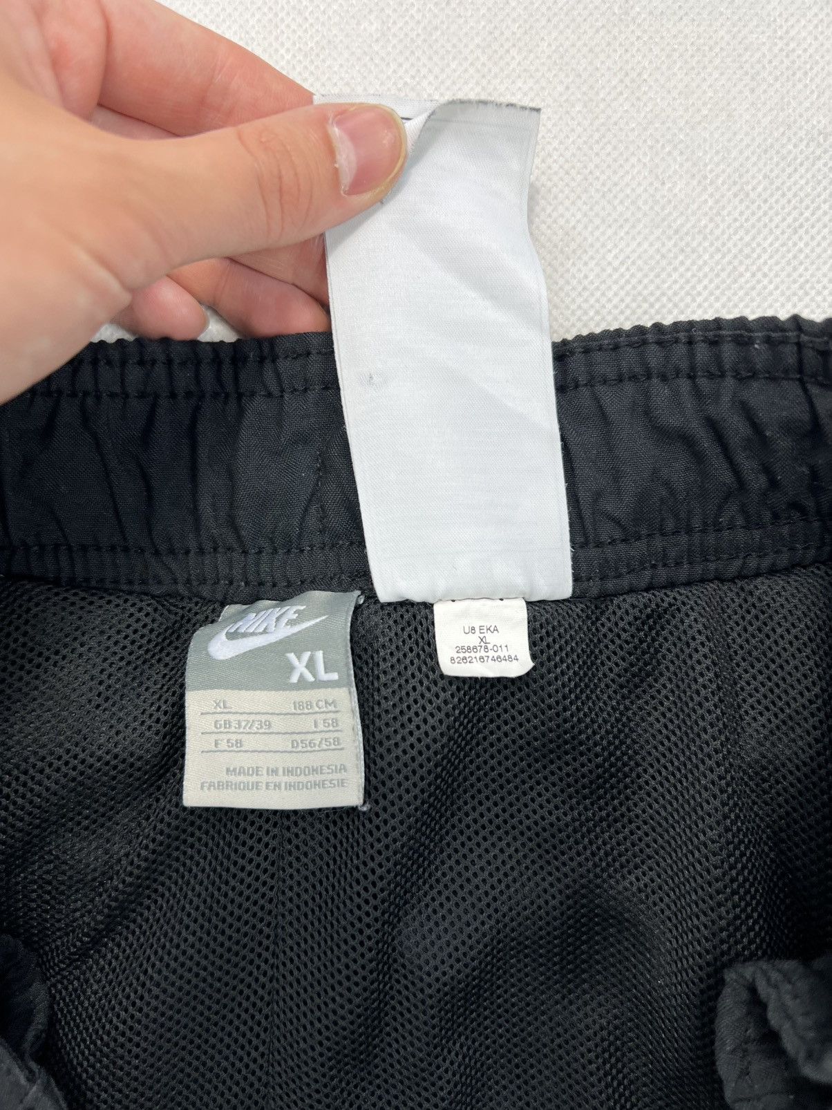 Nike Shorts Nike AIR Black Logo Vintage 00’s Y2K Size US 36 / EU 52 - 4 Thumbnail