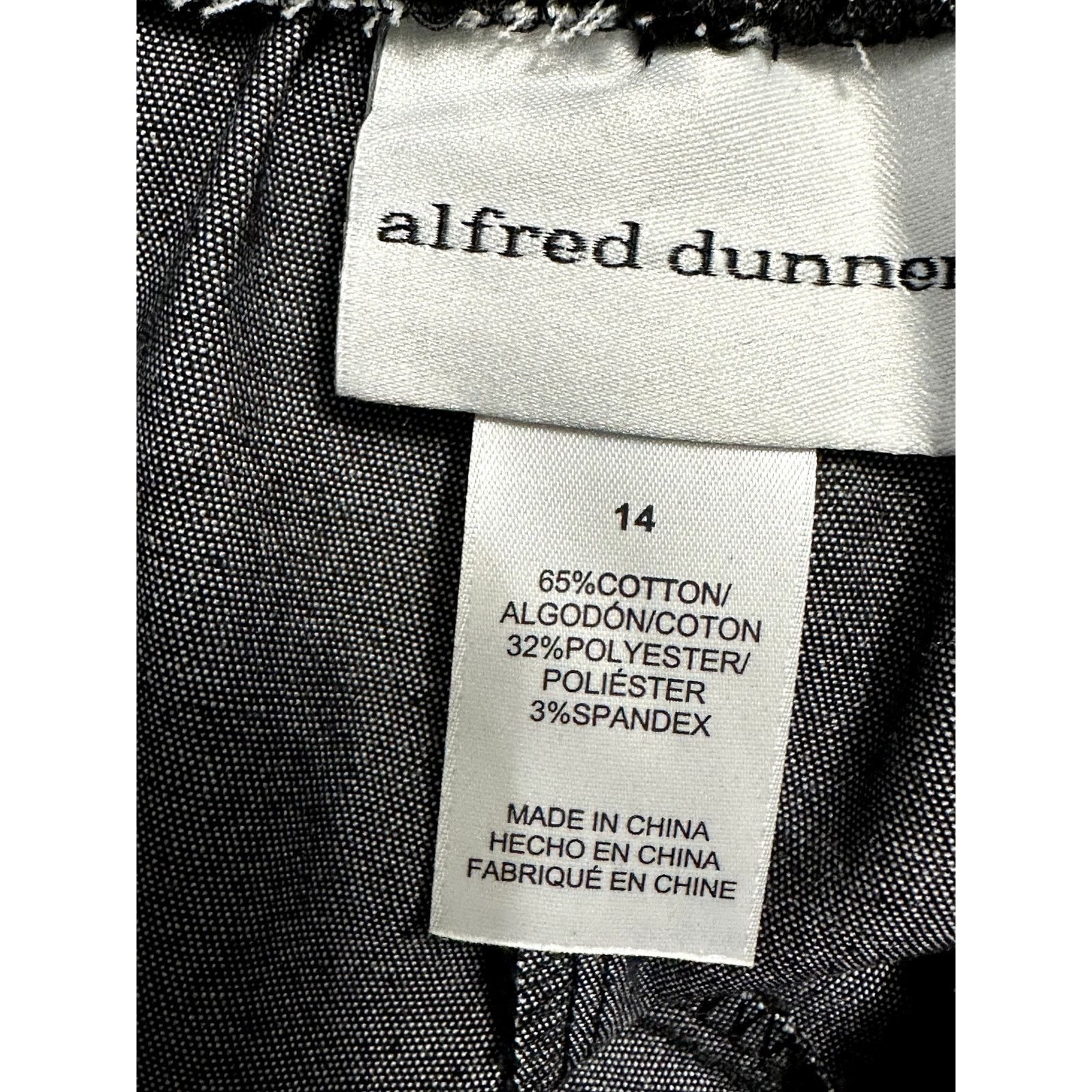 Other Alfred Dunner Classic Capri Side Pockets Denim Black 14 NWT Size 36" / US 14 / IT 50 - 10 Thumbnail