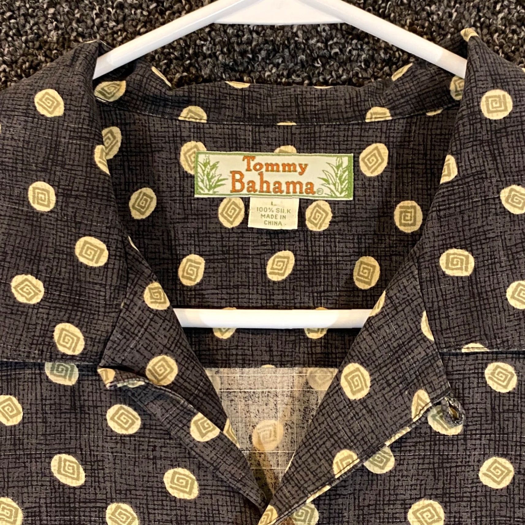 Tommy Bahama Tommy Bahama Hawaiian Shirt Mens Large Gray Geometric Silk Button Up S/S Size US L / EU 52-54 / 3 - 2 Thumbnail