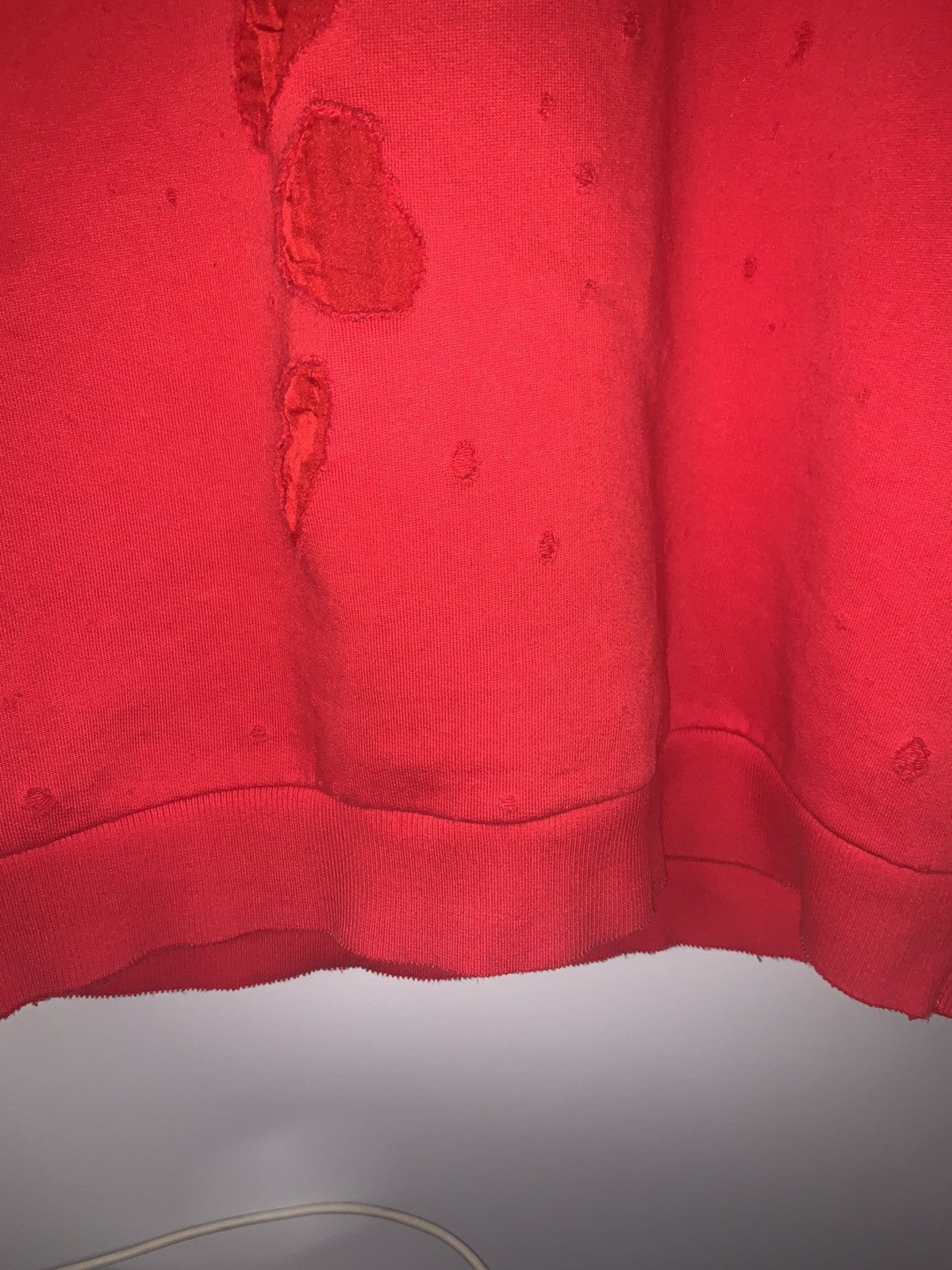 Givenchy GIVENCHY Distressed Mens Logo Crewneck Sweater Red Size US L / EU 52-54 / 3 - 7 Thumbnail