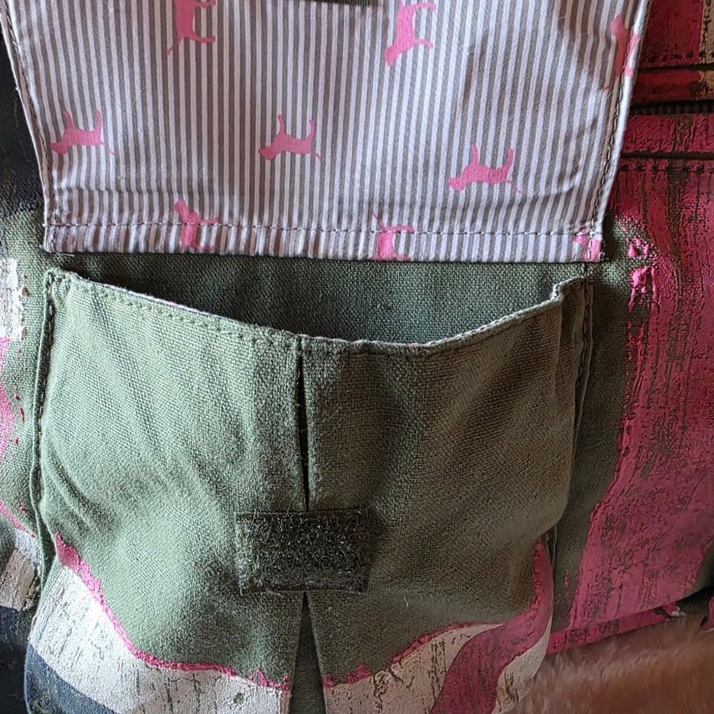 Victoria's Secret ☆RARE☆ PINK Olive Green and Pink Graphic Weekend Duffel Size ONE SIZE - 10 Thumbnail