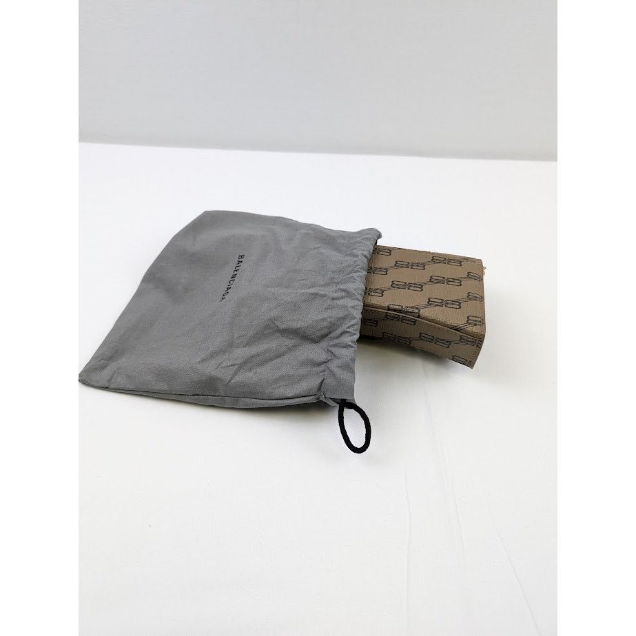Balenciaga o1rshd1 Size: OS / BB Monogram Chain Shoulder Bag in Tan Size ONE SIZE - 2 Thumbnail